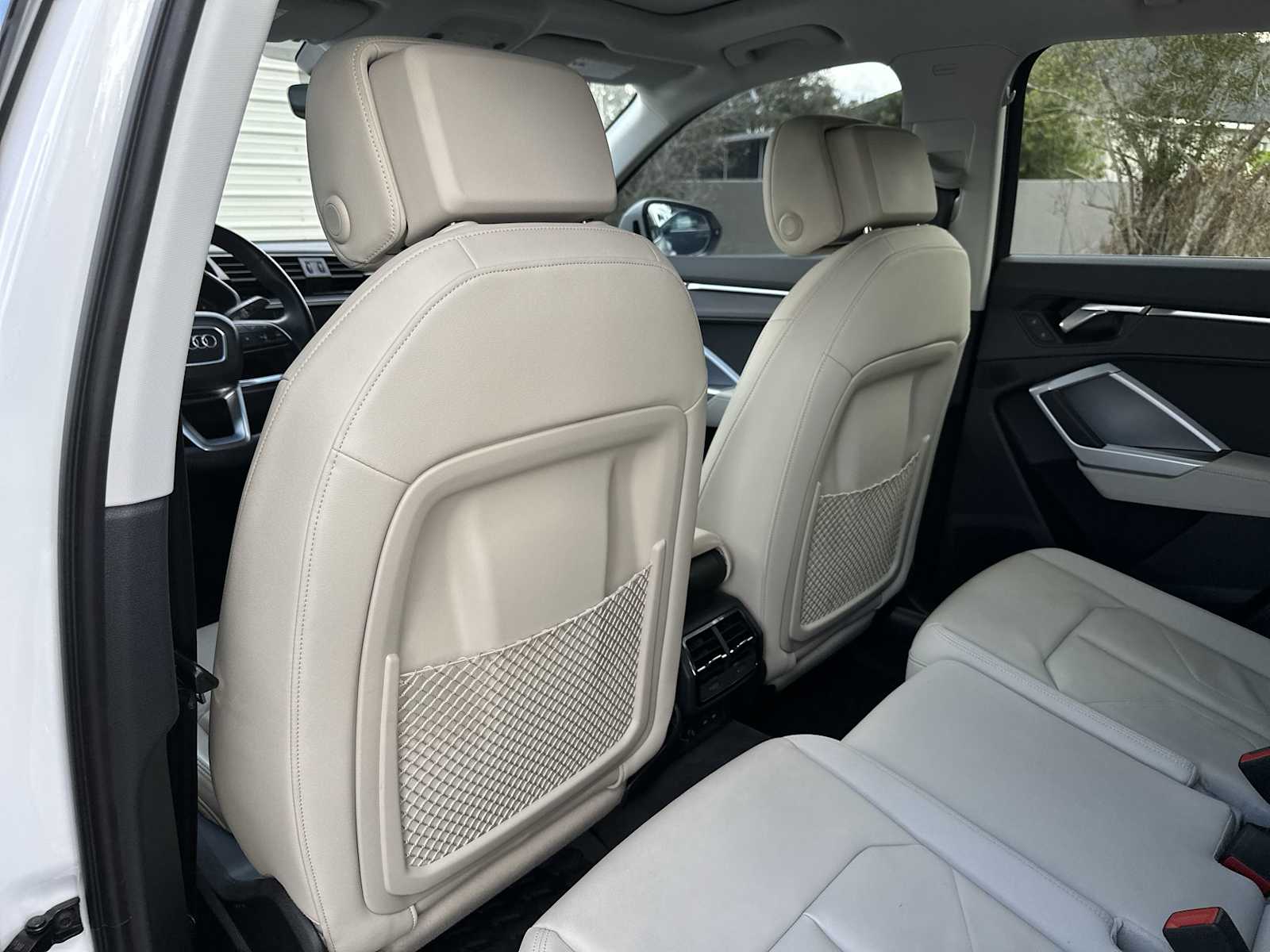 Thumbnail: 2020 Audi Q3 - 16