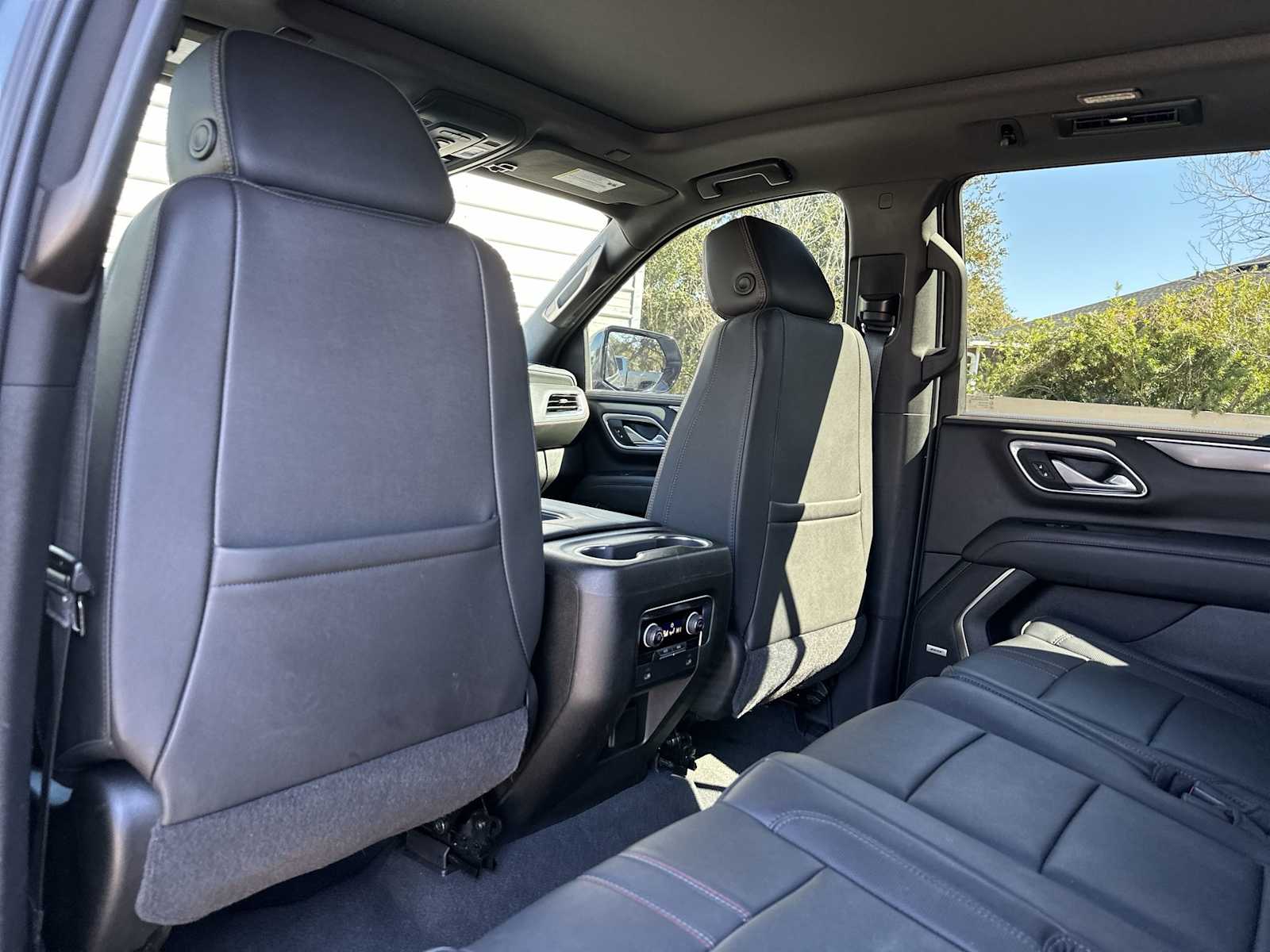 Thumbnail: 2021 Chevrolet Tahoe - 32