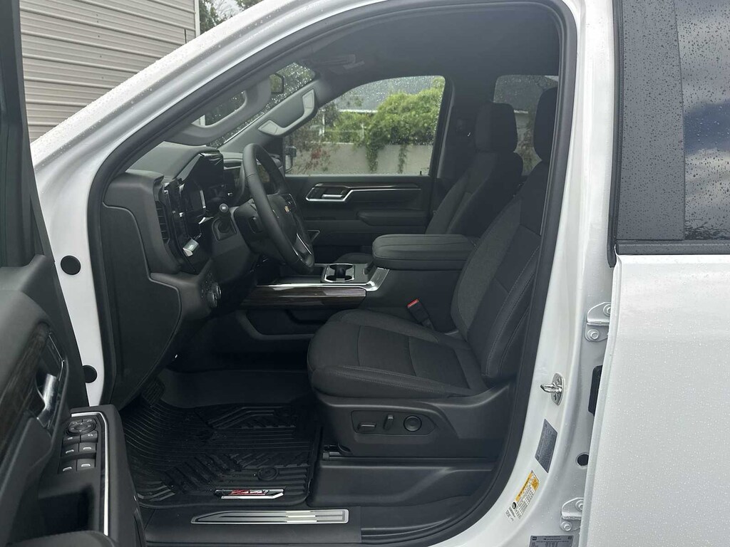 New 2025 Chevrolet Silverado 2500 HD LT Truck Crew Cab