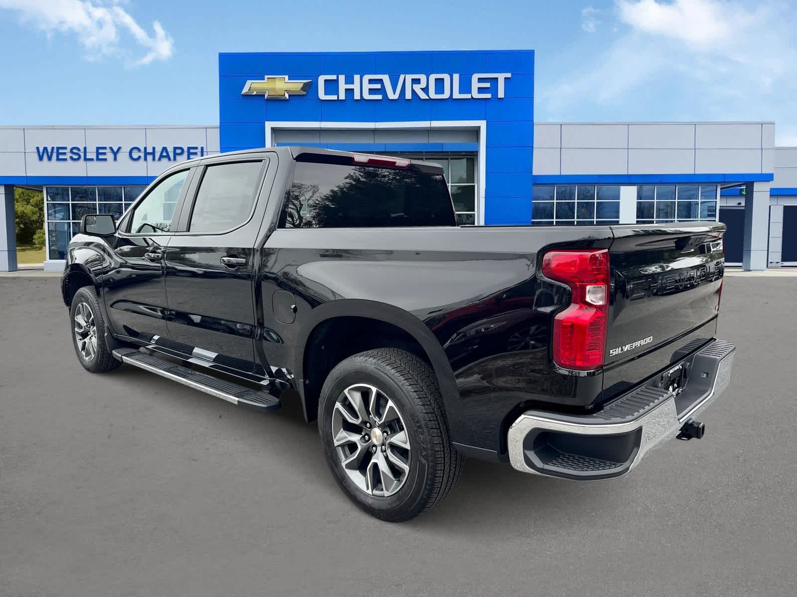 2025 Chevrolet Silverado 1500 LT 6