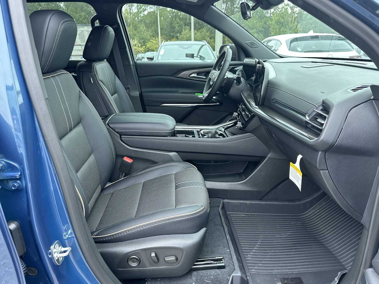 Thumbnail: 2026 Chevrolet Traverse - 19