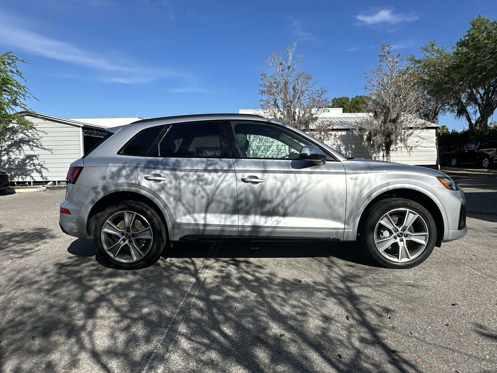 Thumbnail: 2025 Audi Q5 - 7
