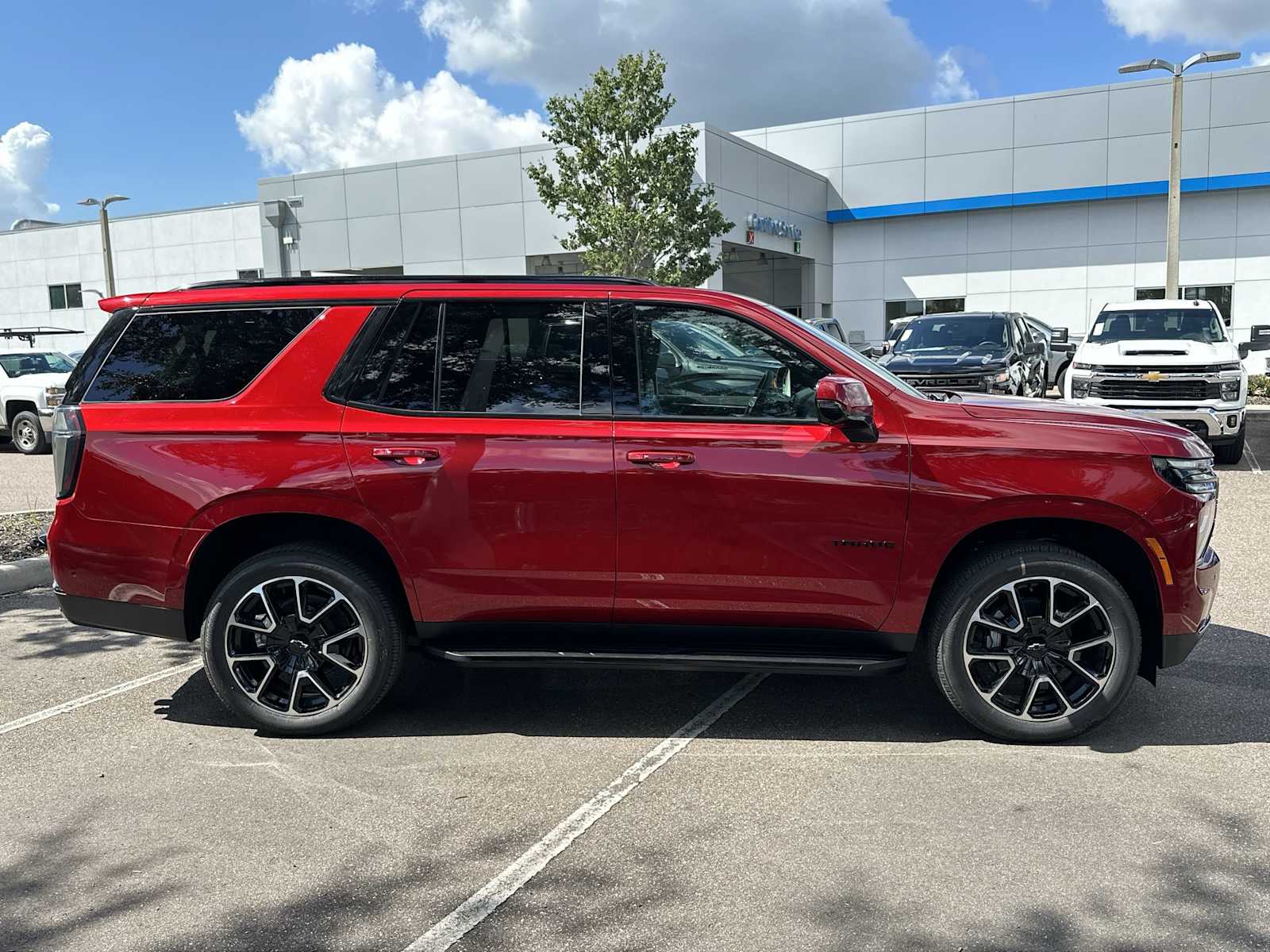 Thumbnail: 2025 Chevrolet Tahoe - 7