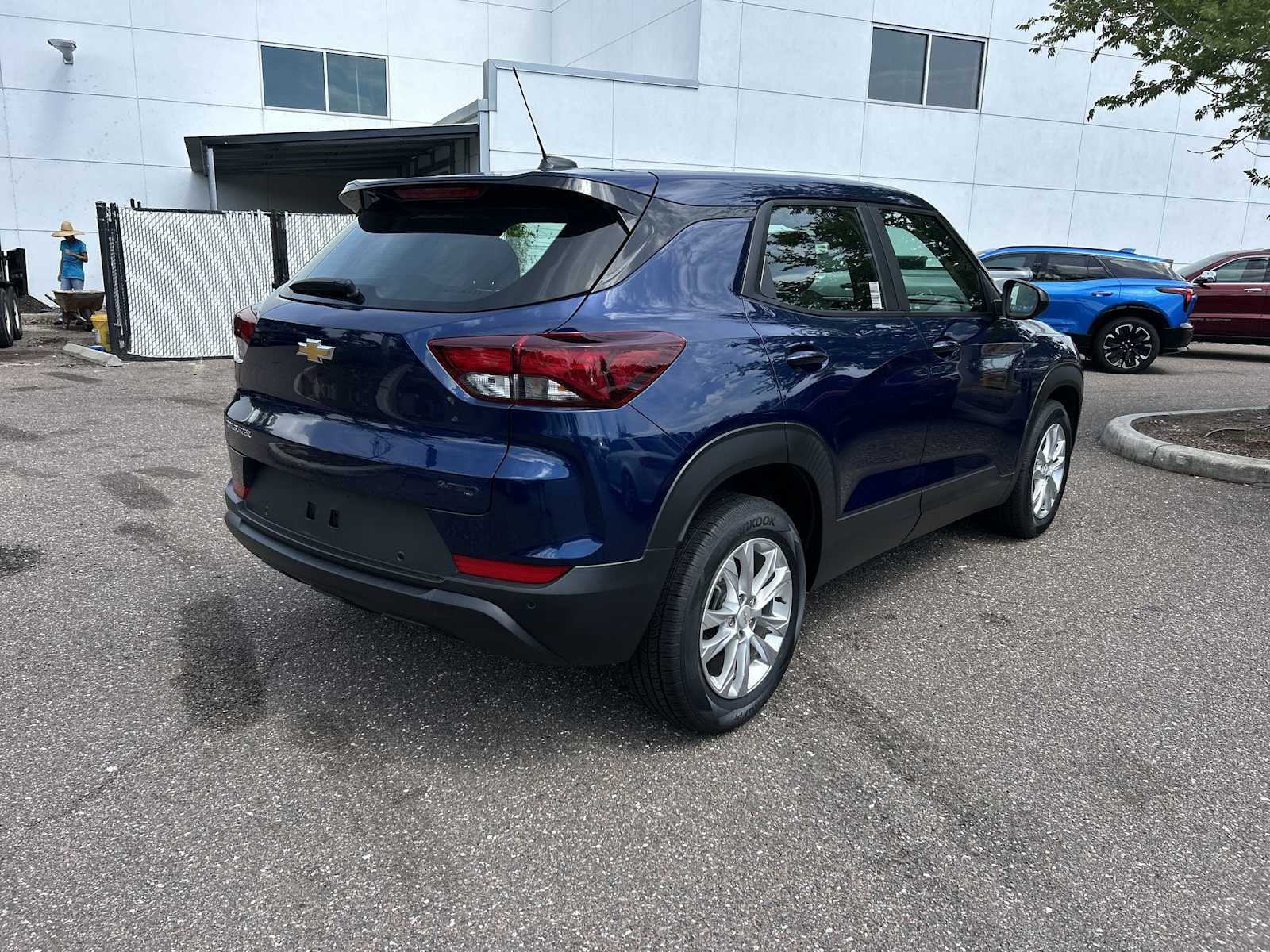 Thumbnail: 2023 Chevrolet TrailBlazer - 6