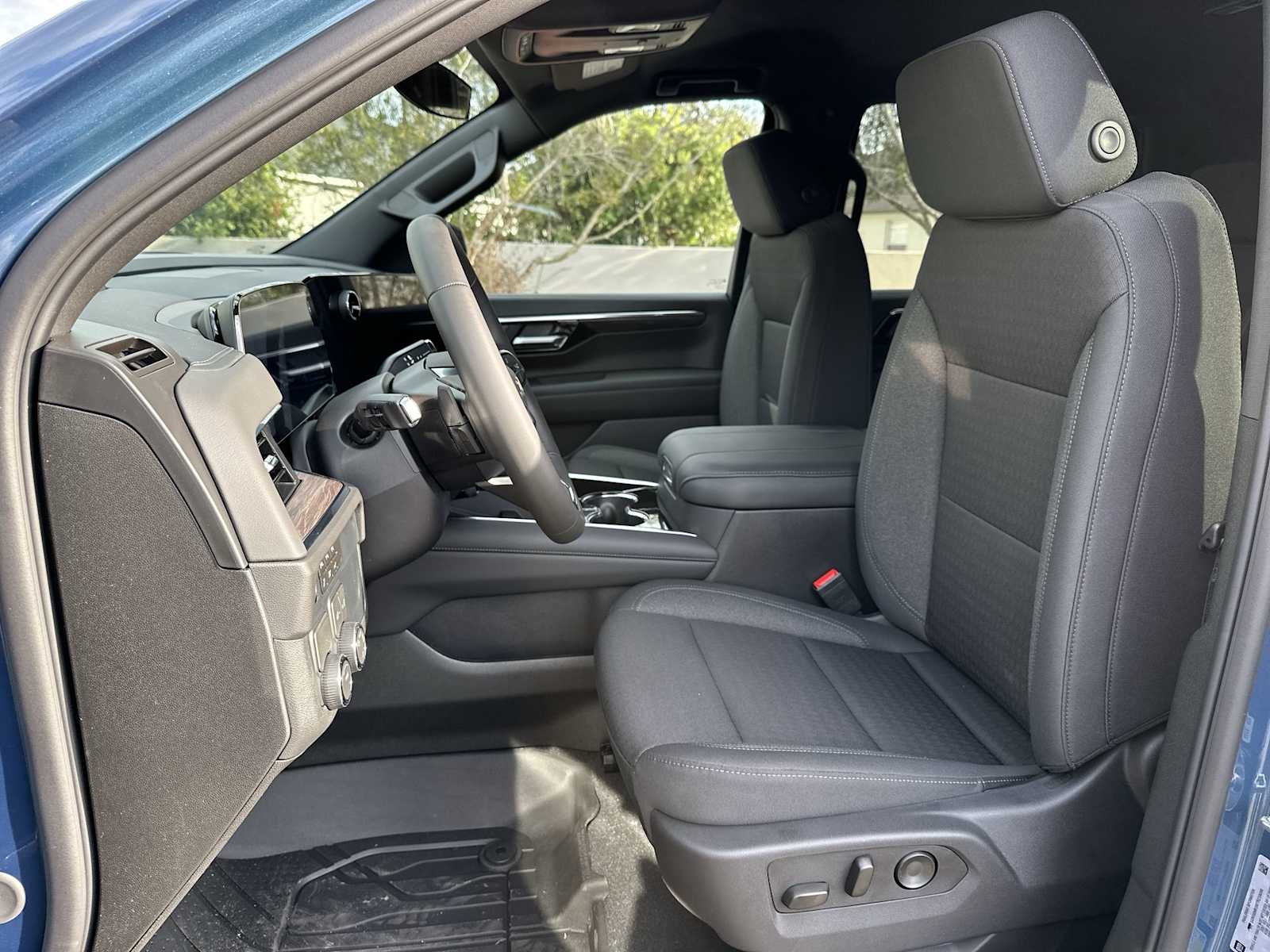 Thumbnail: 2026 Chevrolet Tahoe - 15