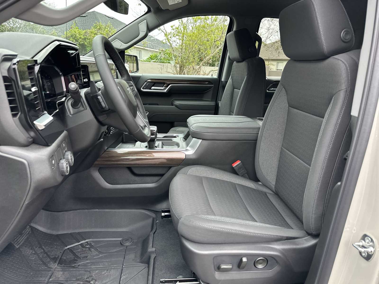 Thumbnail: 2026 Chevrolet Silverado 1500 - 15