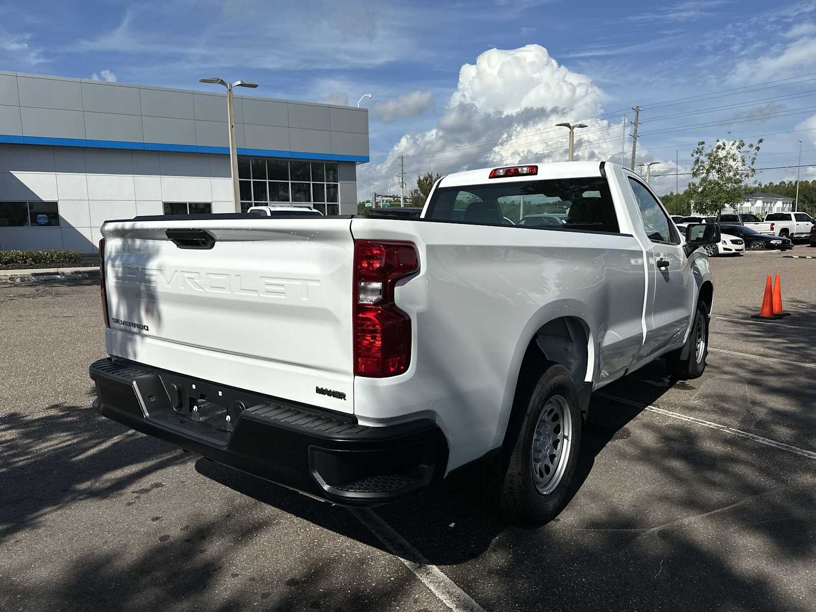 Thumbnail: 2025 Chevrolet Silverado 1500 - 6