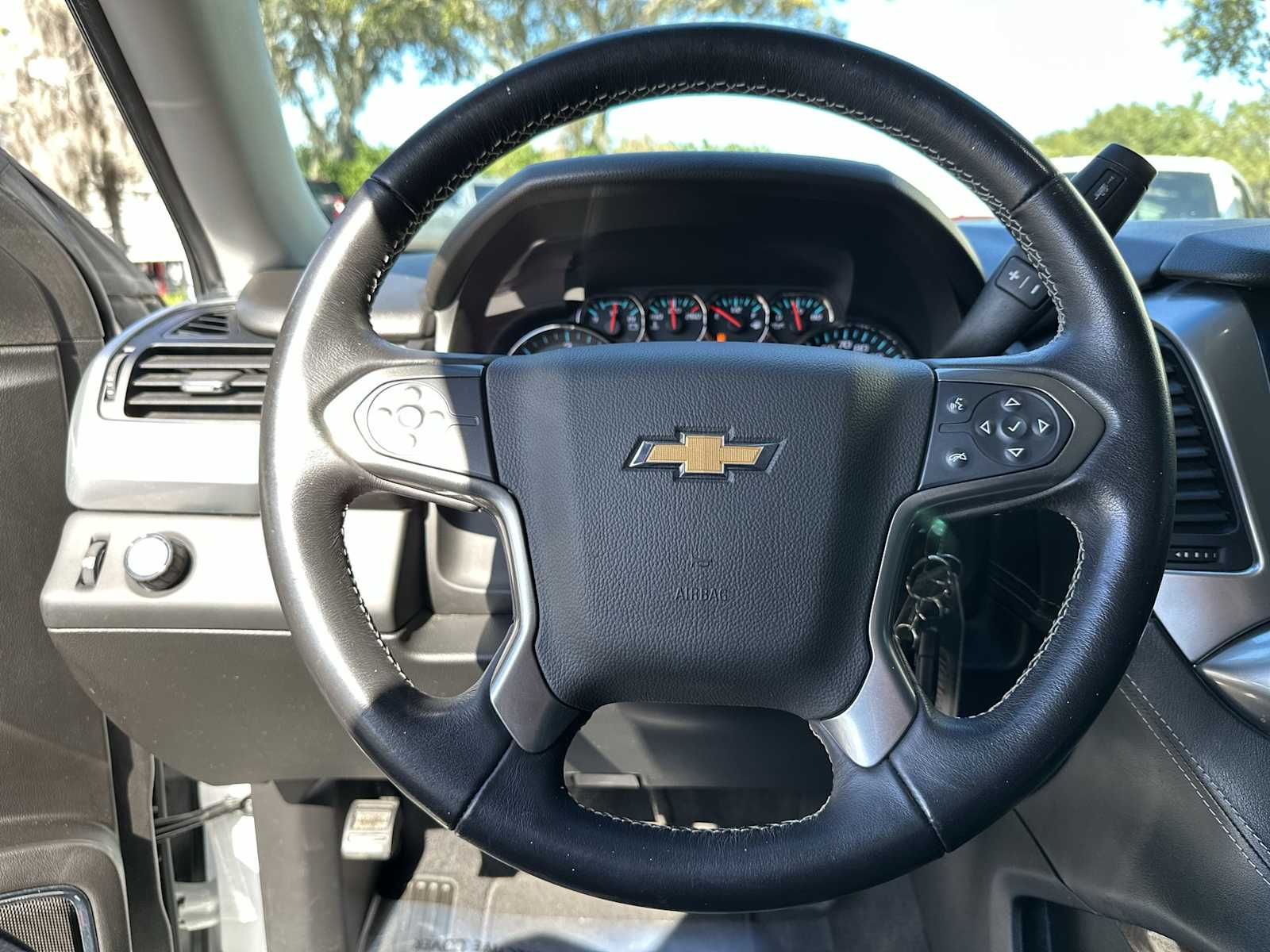 Thumbnail: 2020 Chevrolet Tahoe - 20