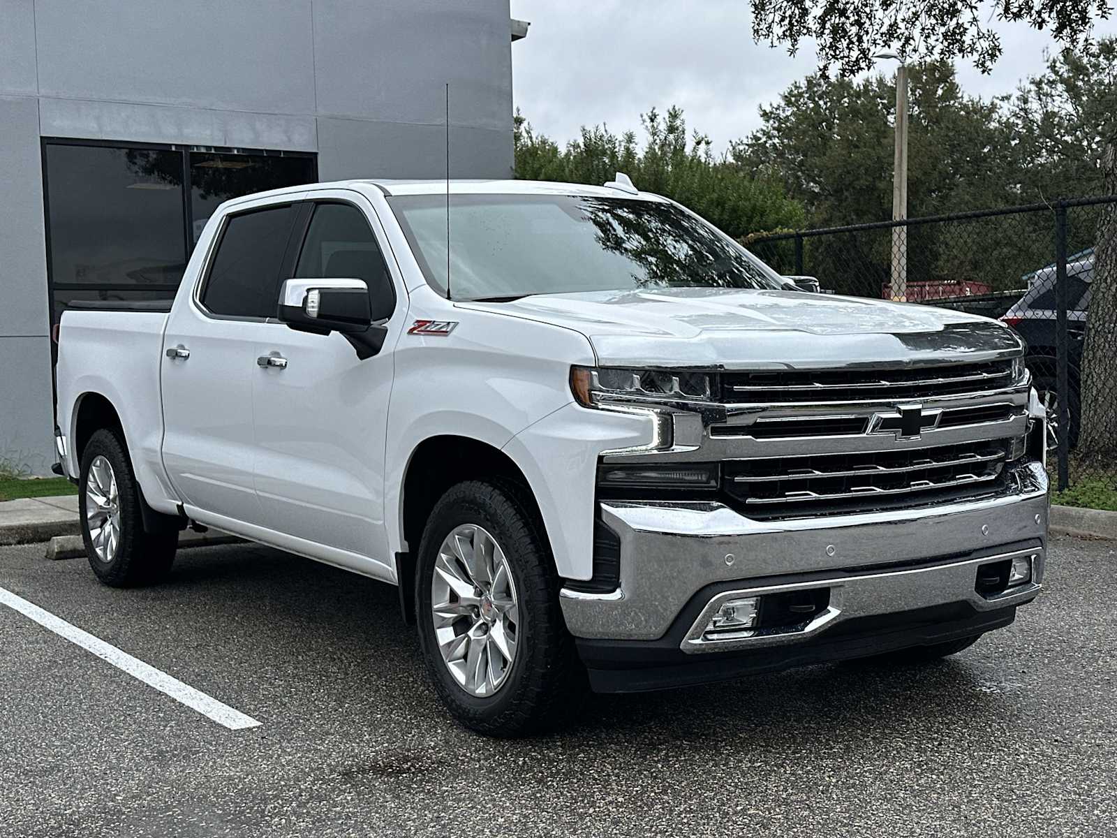 Thumbnail: 2021 Chevrolet Silverado 1500 - 8