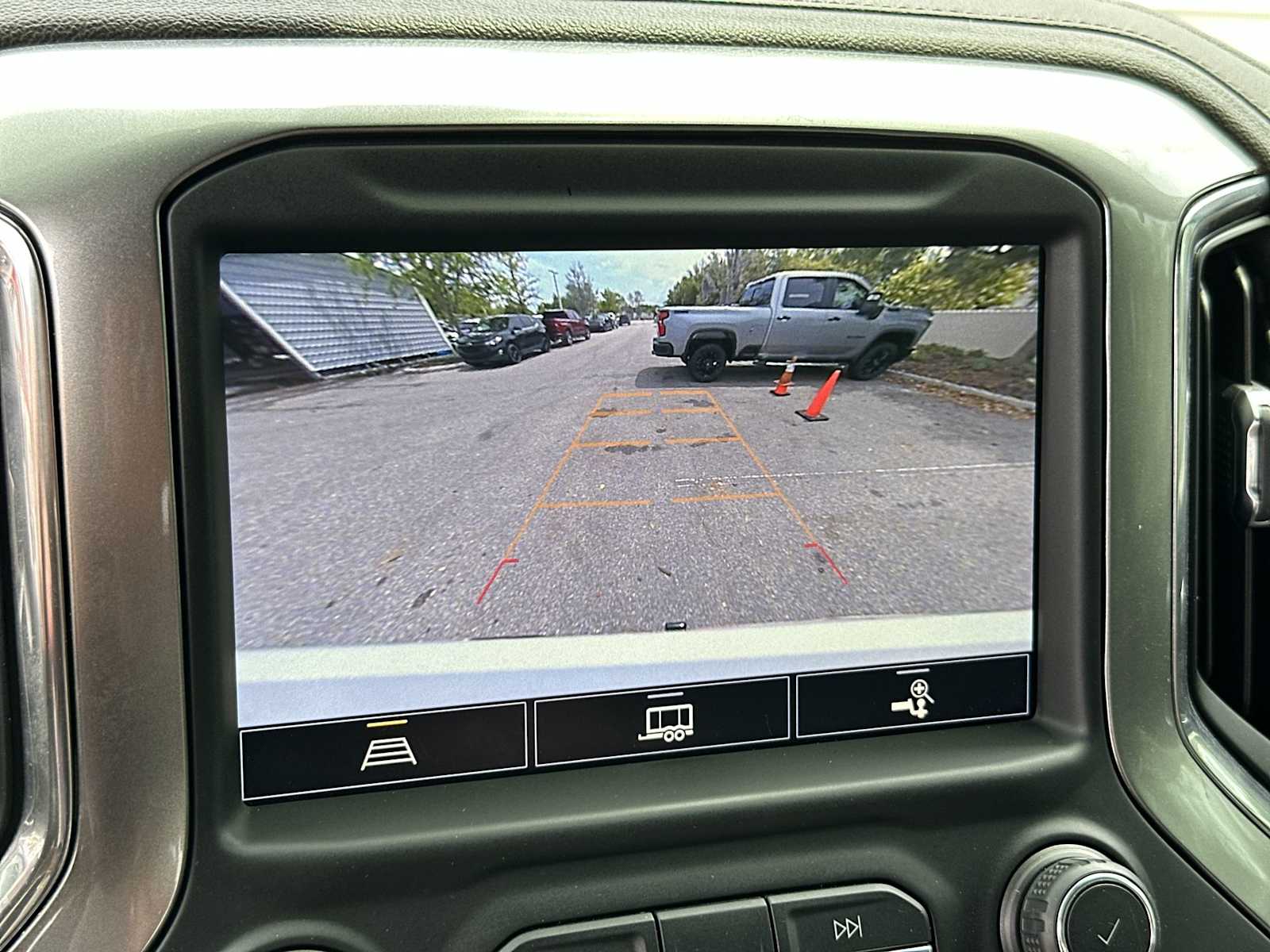 Thumbnail: 2021 Chevrolet Silverado 1500 - 22