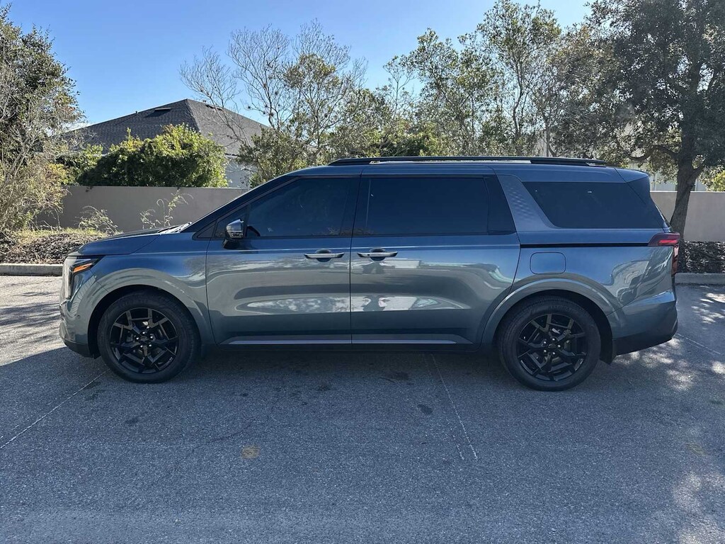 Used 2025 Kia Carnival Hybrid SX Prestige Van Passenger Van