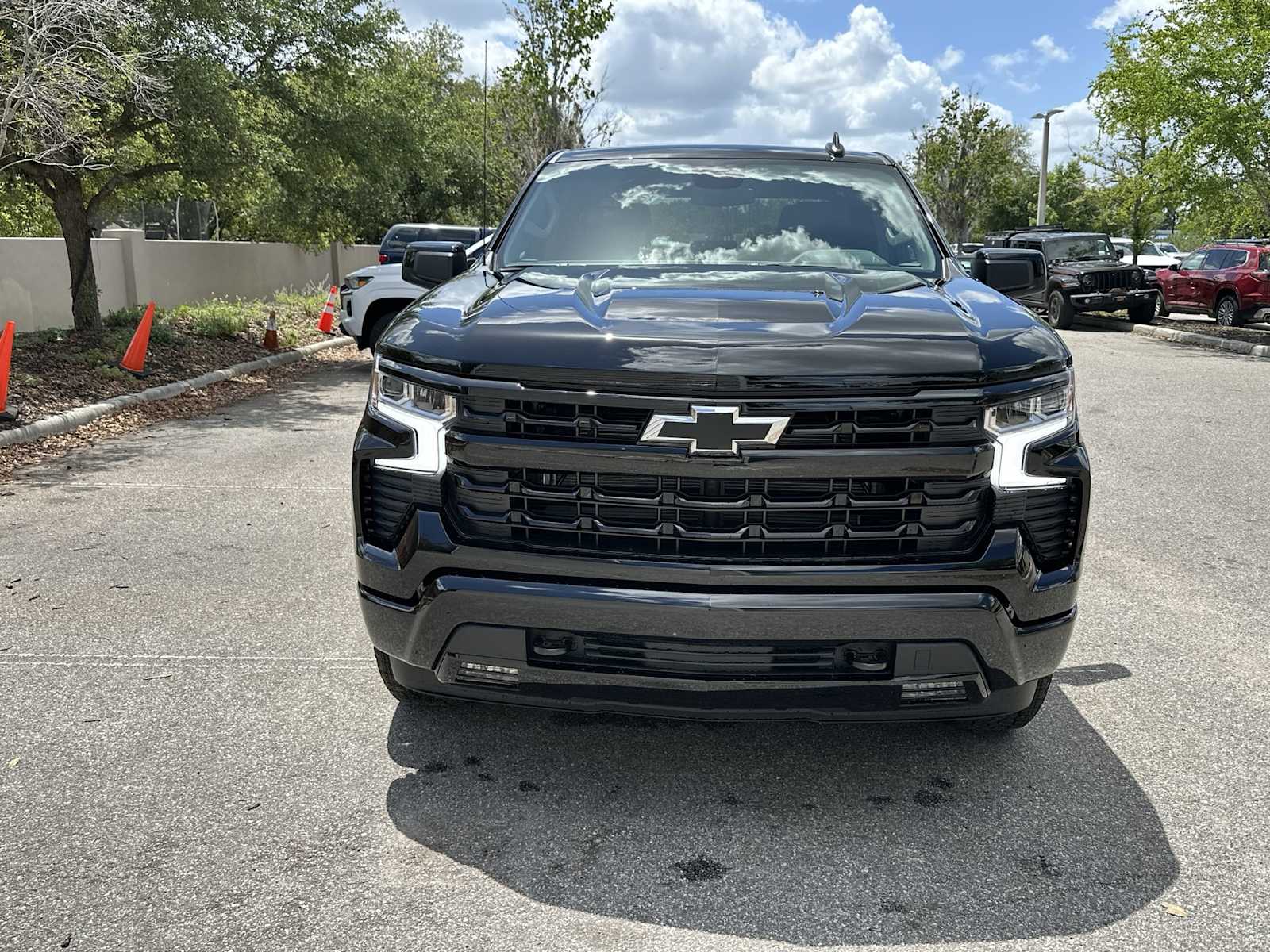 Thumbnail: 2026 Chevrolet Silverado 1500 - 9