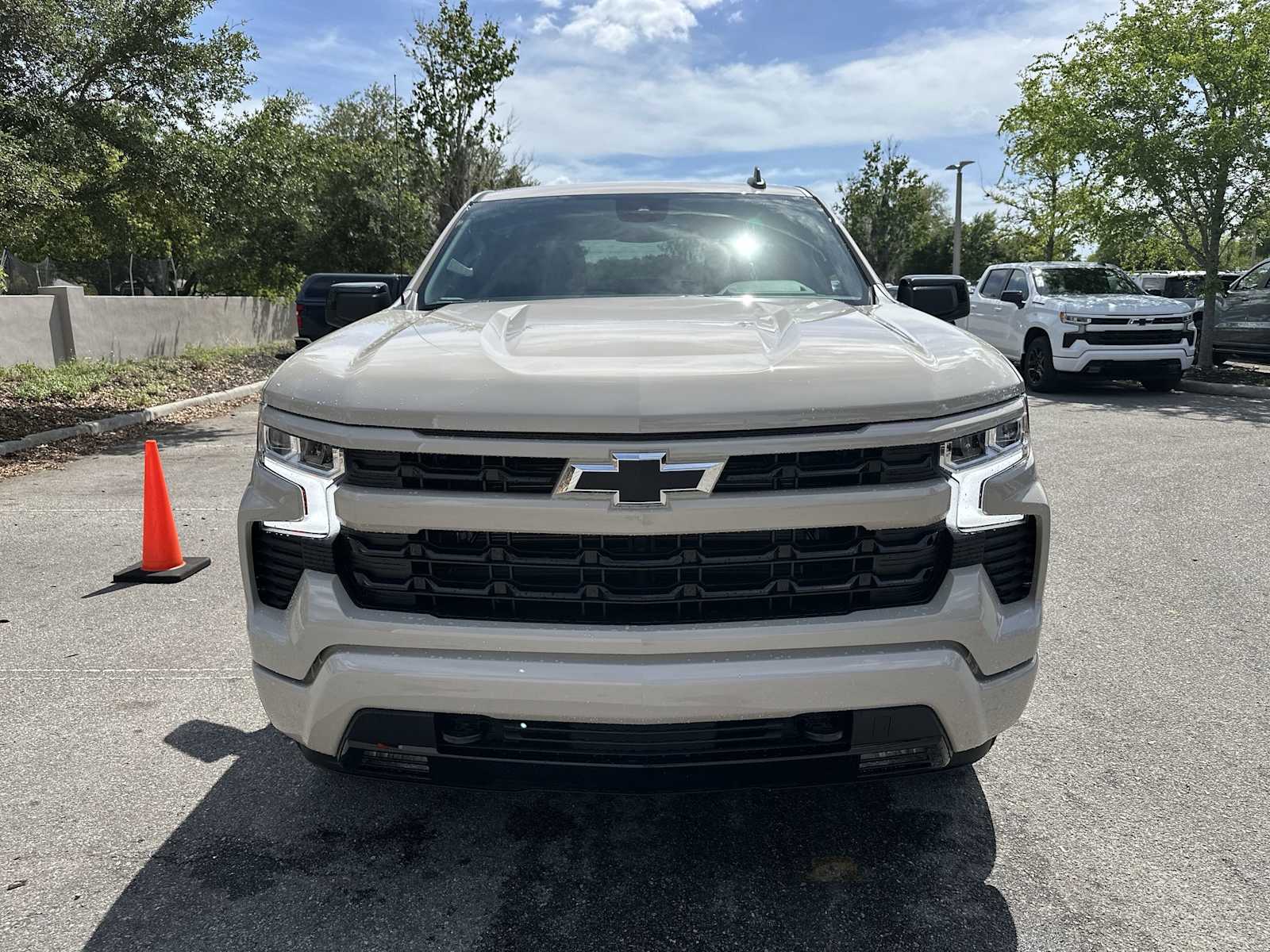 Thumbnail: 2026 Chevrolet Silverado 1500 - 9