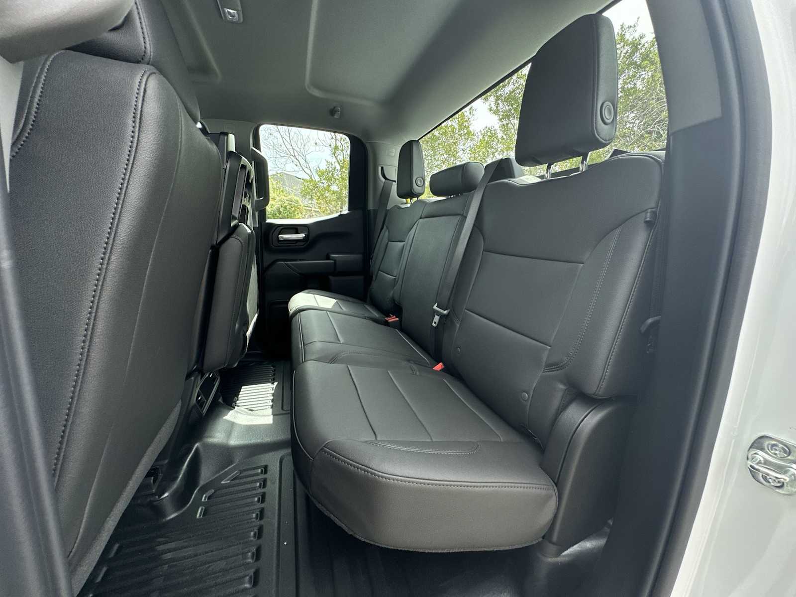 Thumbnail: 2026 Chevrolet Silverado 1500 - 17