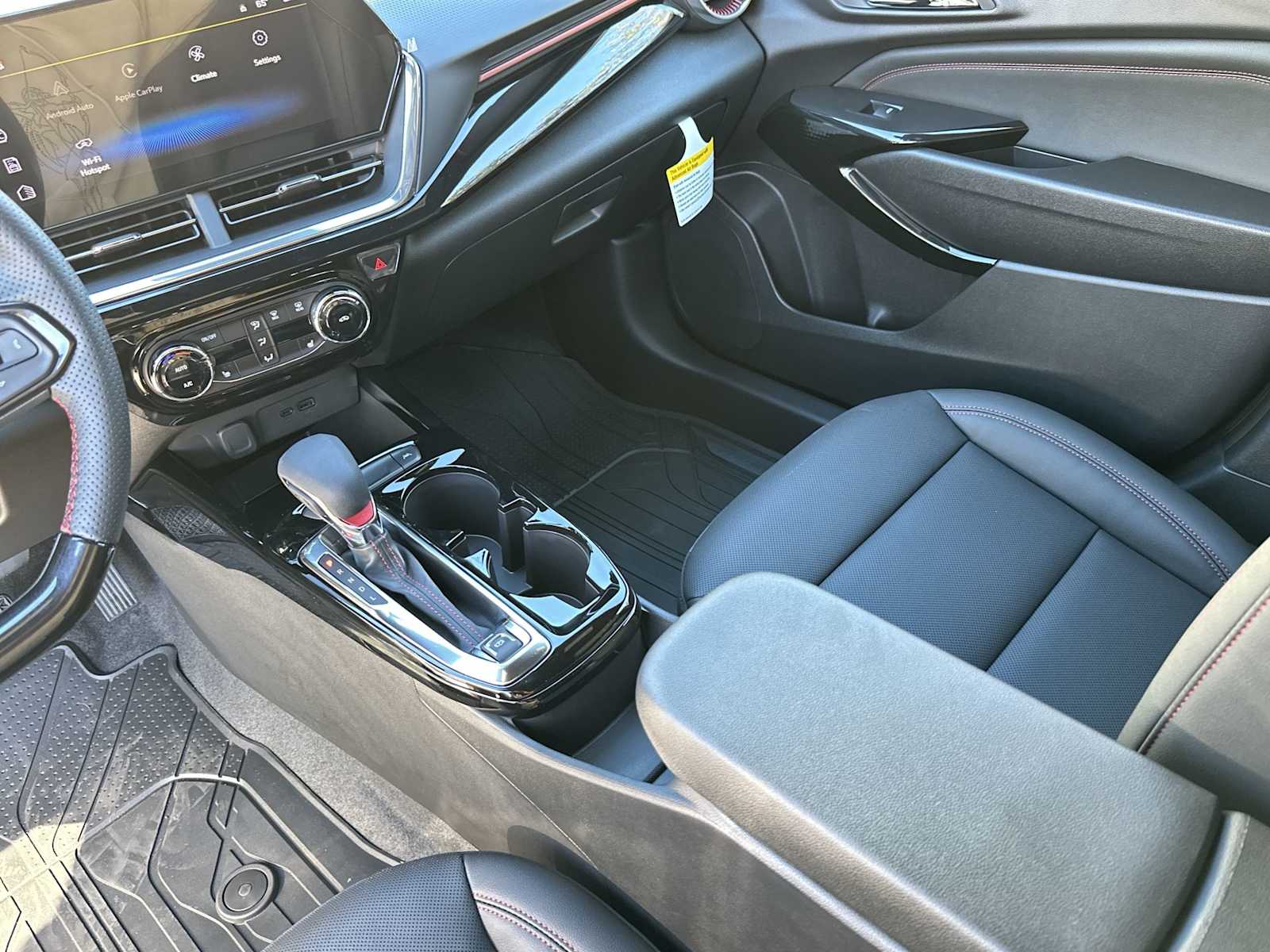 Thumbnail: 2026 Chevrolet Trax - 21