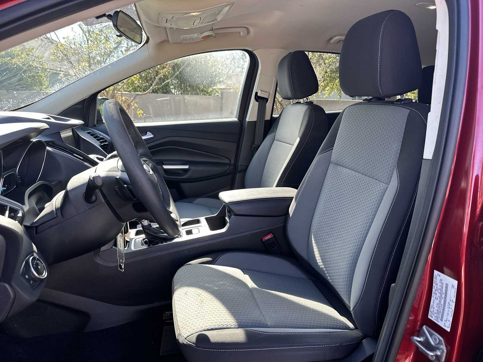 Thumbnail: 2017 Ford Escape - 3