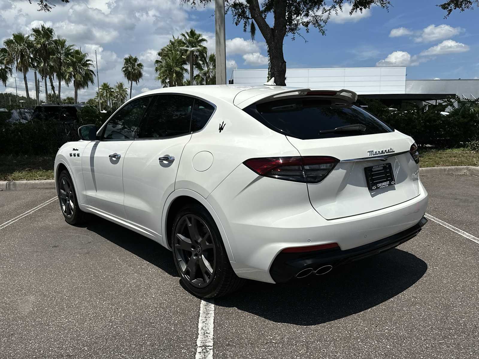 Thumbnail: 2023 Maserati Levante - 4
