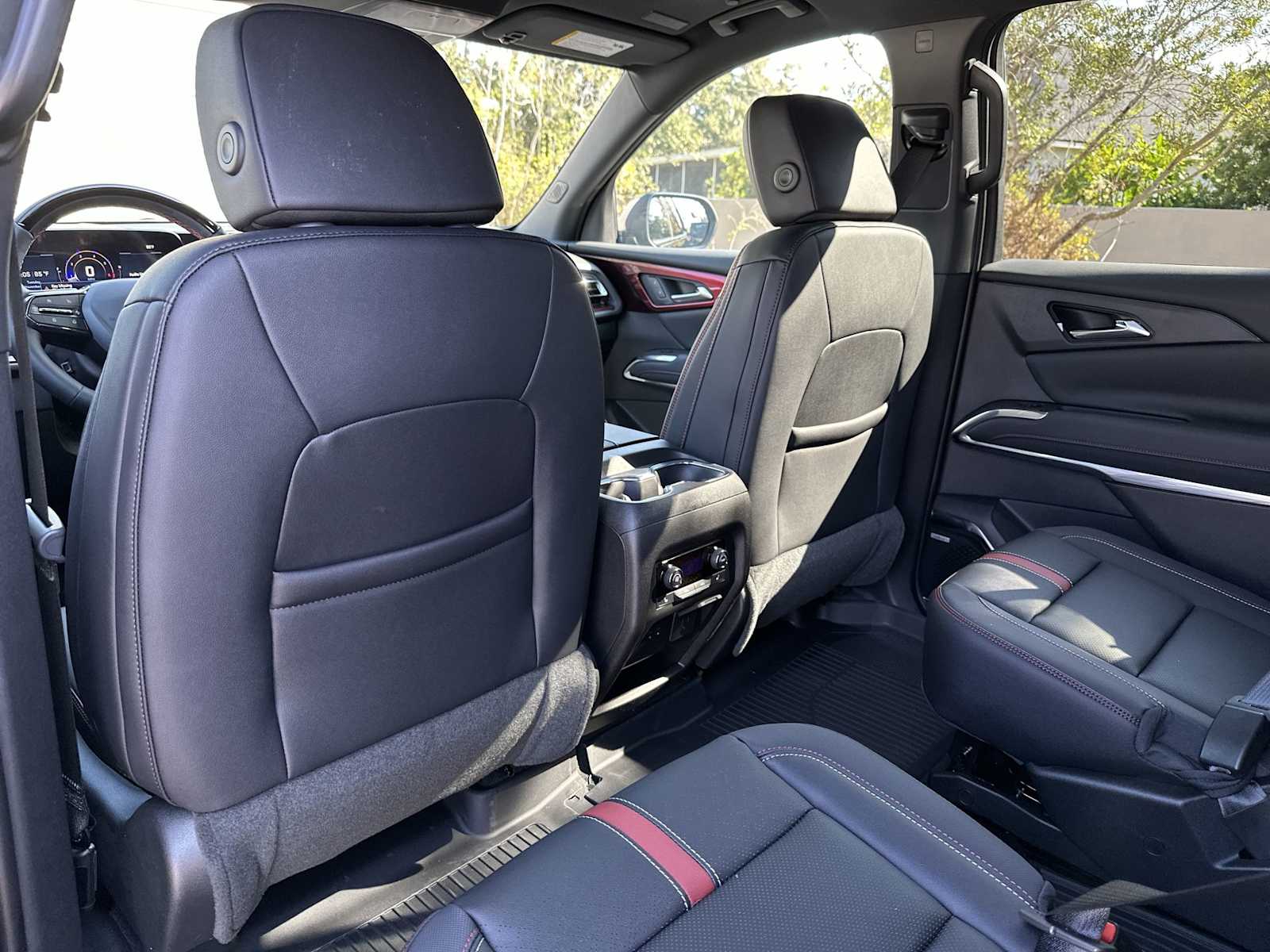 Thumbnail: 2026 Chevrolet Traverse - 16