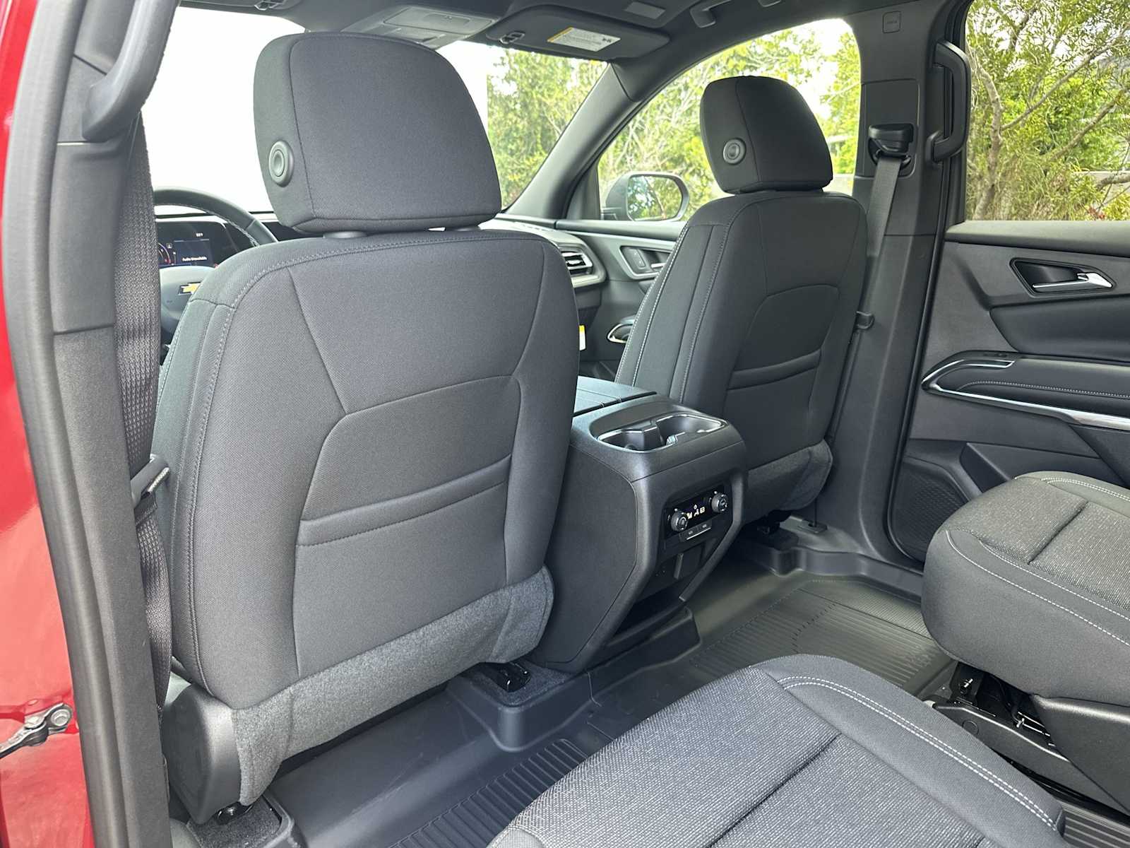 Thumbnail: 2026 Chevrolet Traverse - 16