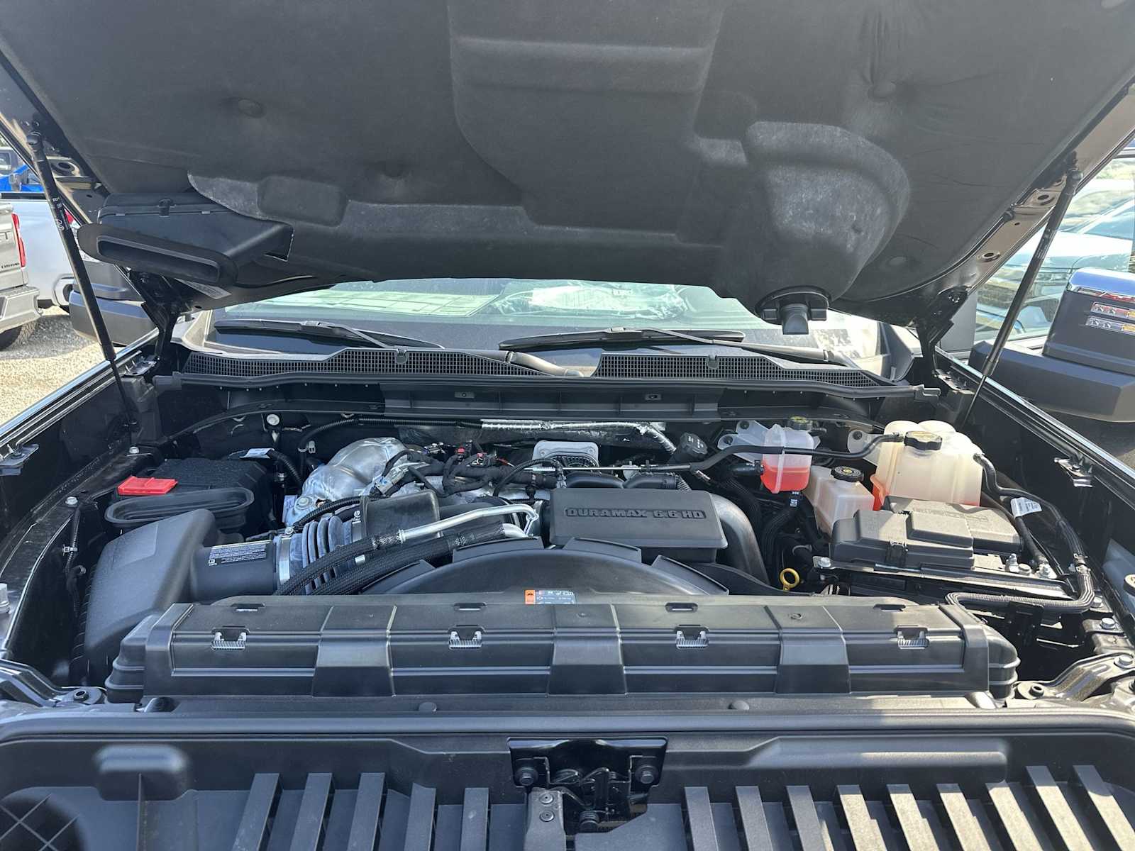 Thumbnail: 2025 Chevrolet Silverado 2500 - 13