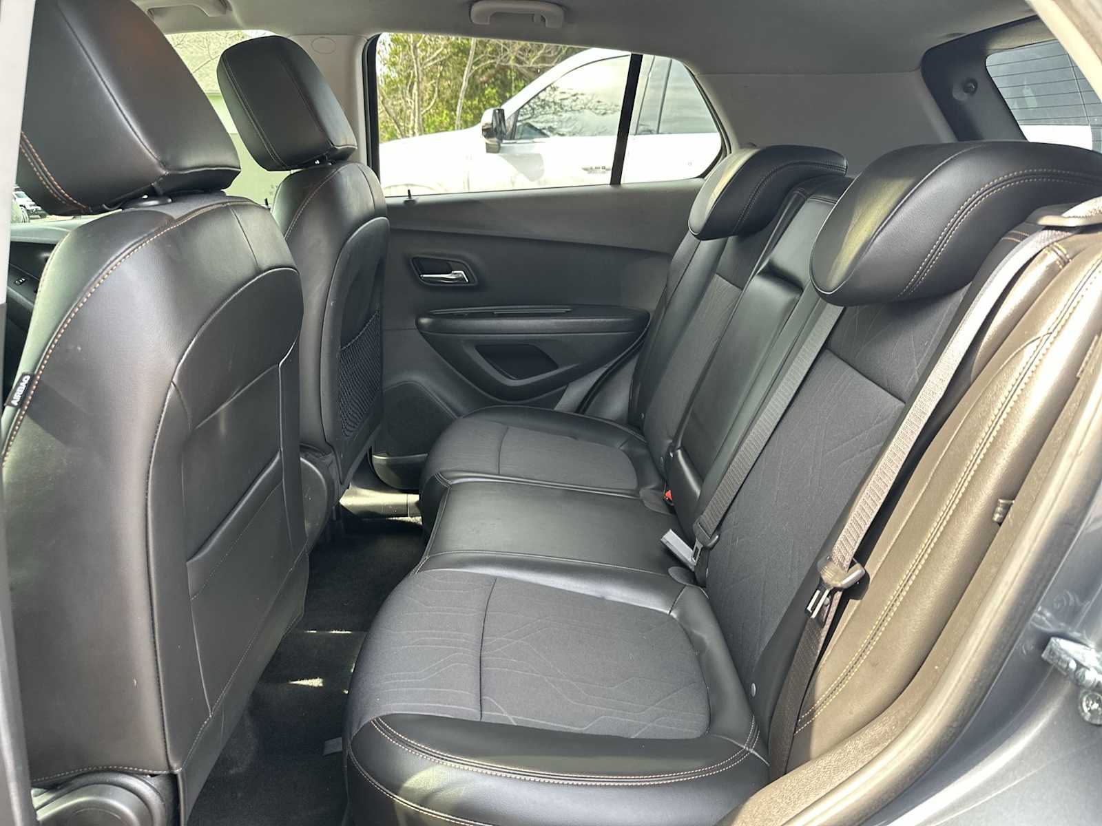 Thumbnail: 2019 Chevrolet Trax - 16
