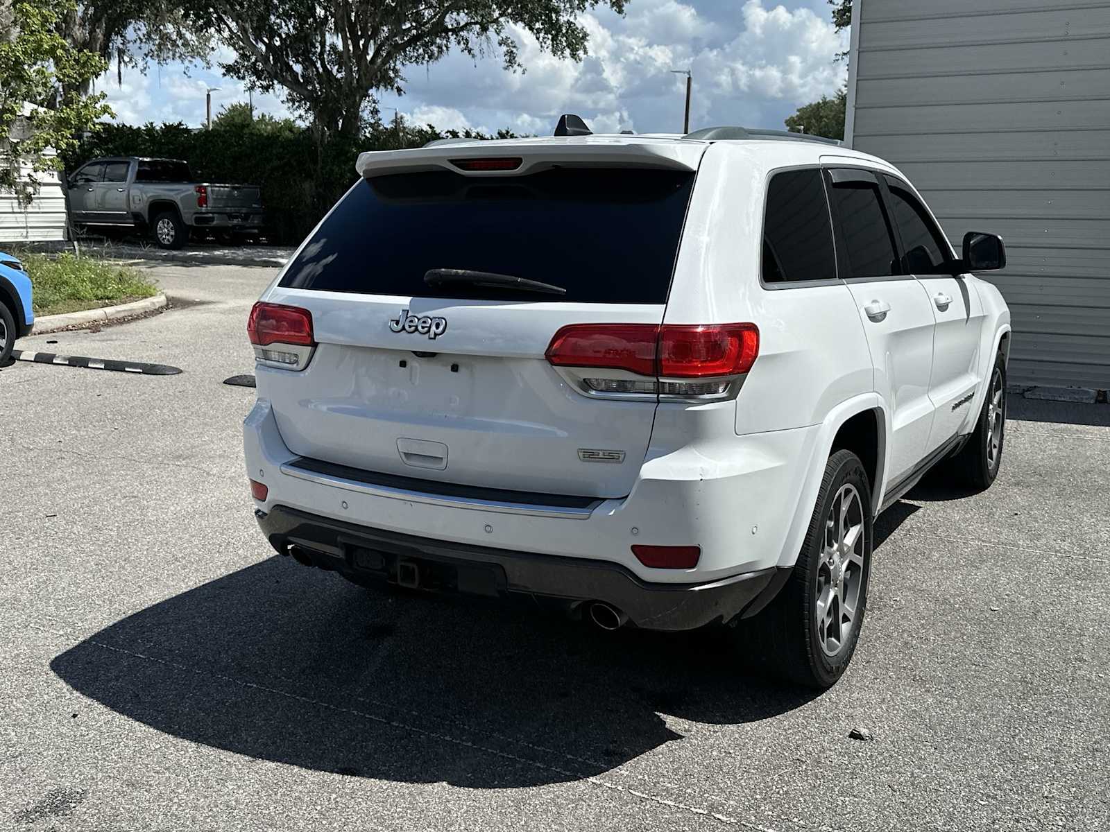 Thumbnail: 2018 Jeep Grand Cherokee - 6