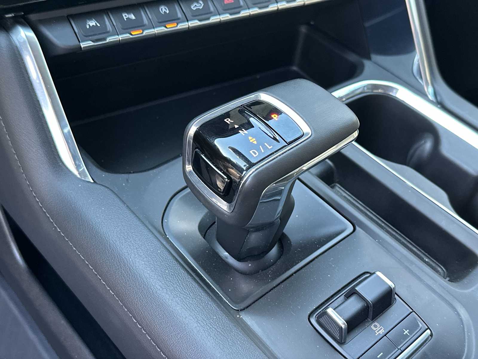 Thumbnail: 2024 GMC Sierra 1500 - 24