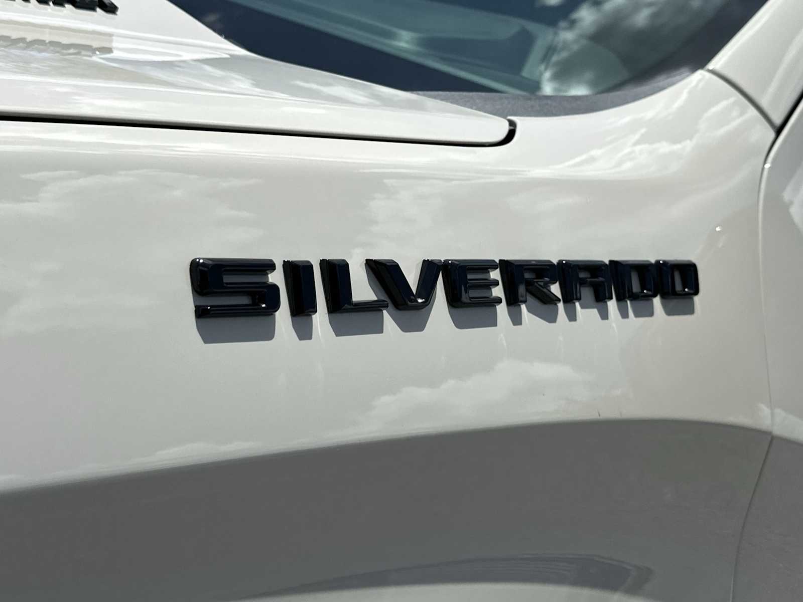 Thumbnail: 2026 Chevrolet Silverado 1500 - 11