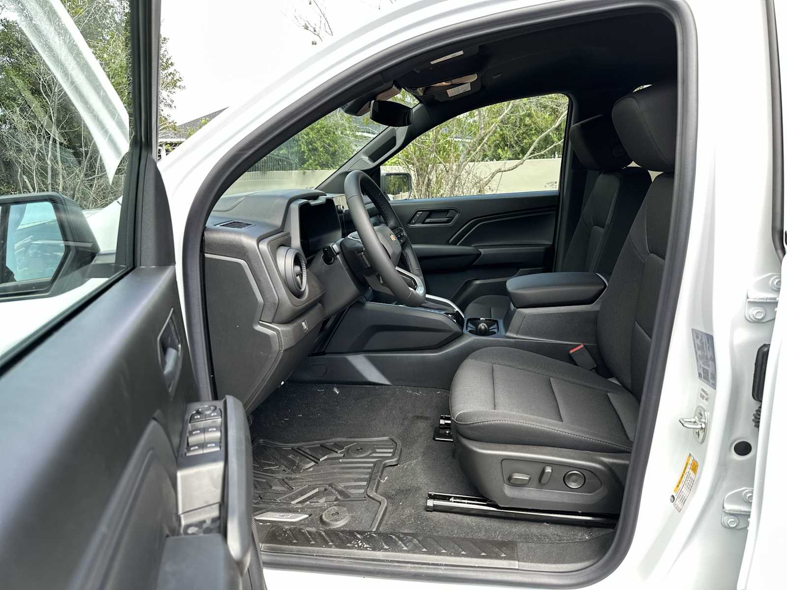 Thumbnail: 2026 Chevrolet Colorado - 2