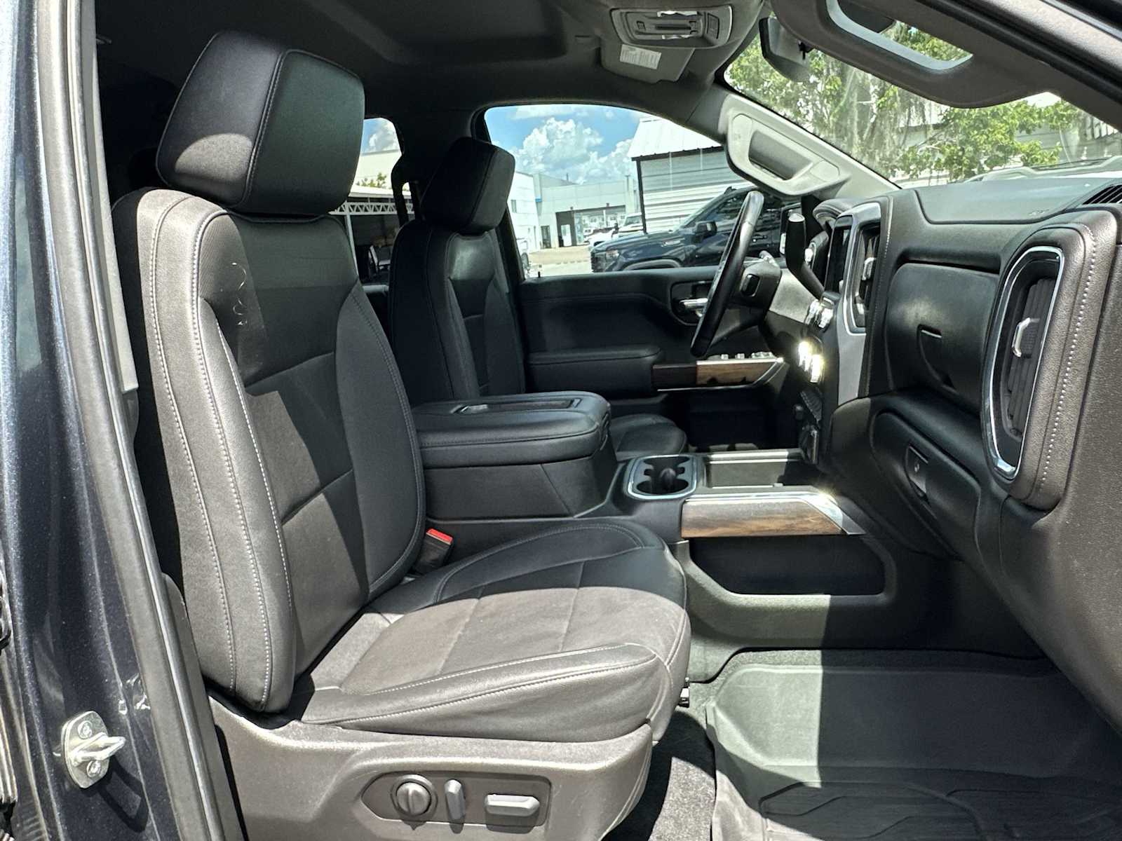 Thumbnail: 2022 GMC Sierra 1500 - 19