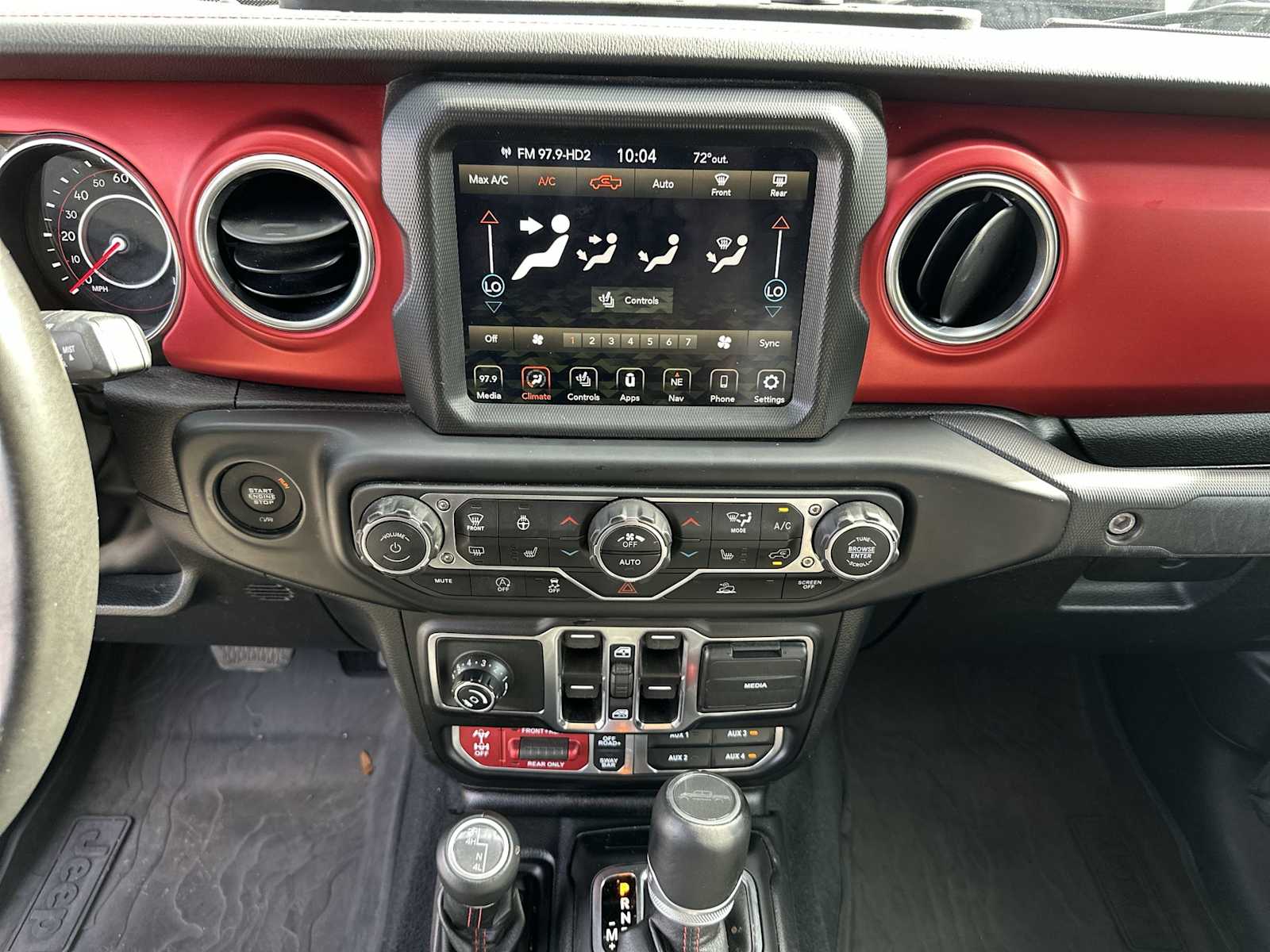 Thumbnail: 2022 Jeep Gladiator - 21