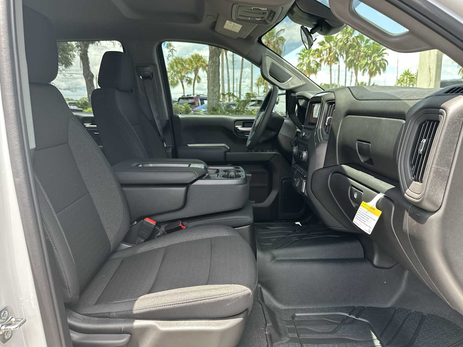 Thumbnail: 2025 Chevrolet Silverado 1500 - 19