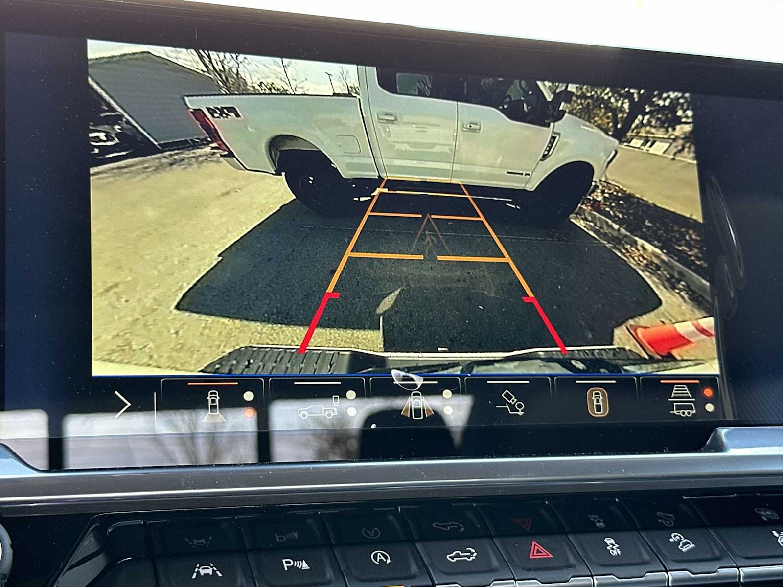 Thumbnail: 2026 Chevrolet Silverado 1500 - 22