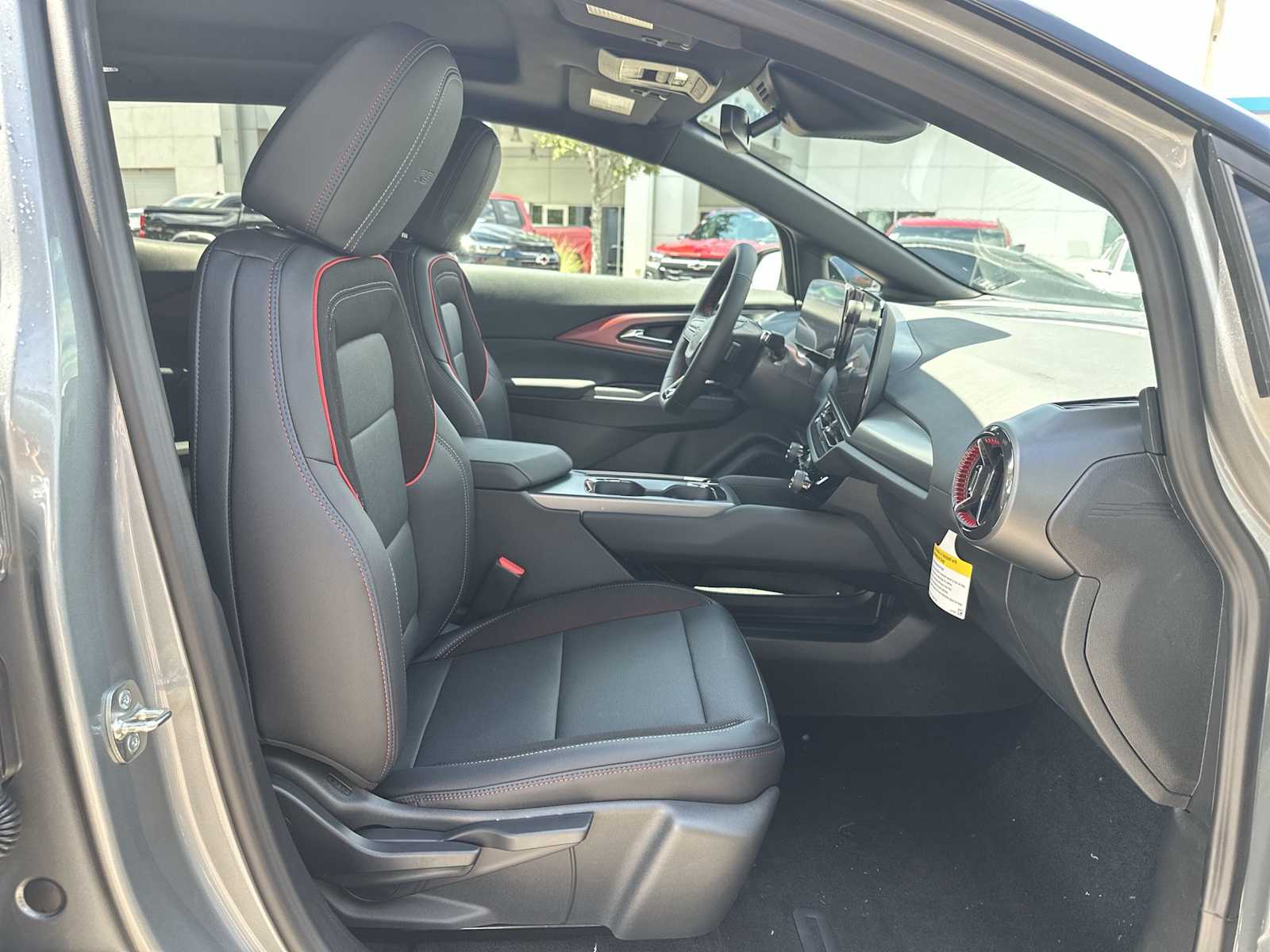 Thumbnail: 2025 Chevrolet Equinox - 19