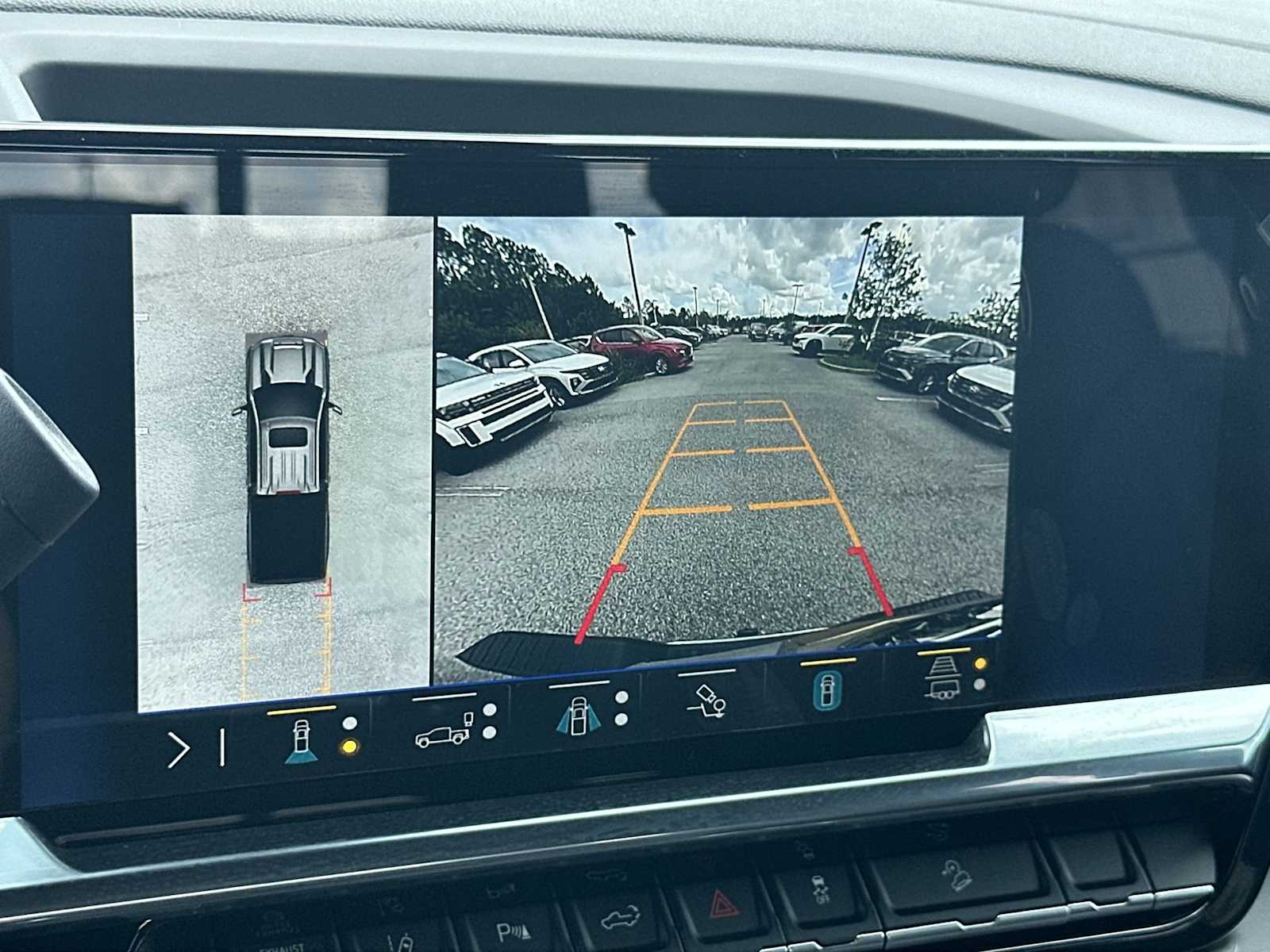 Thumbnail: 2026 Chevrolet Silverado 2500 - 22