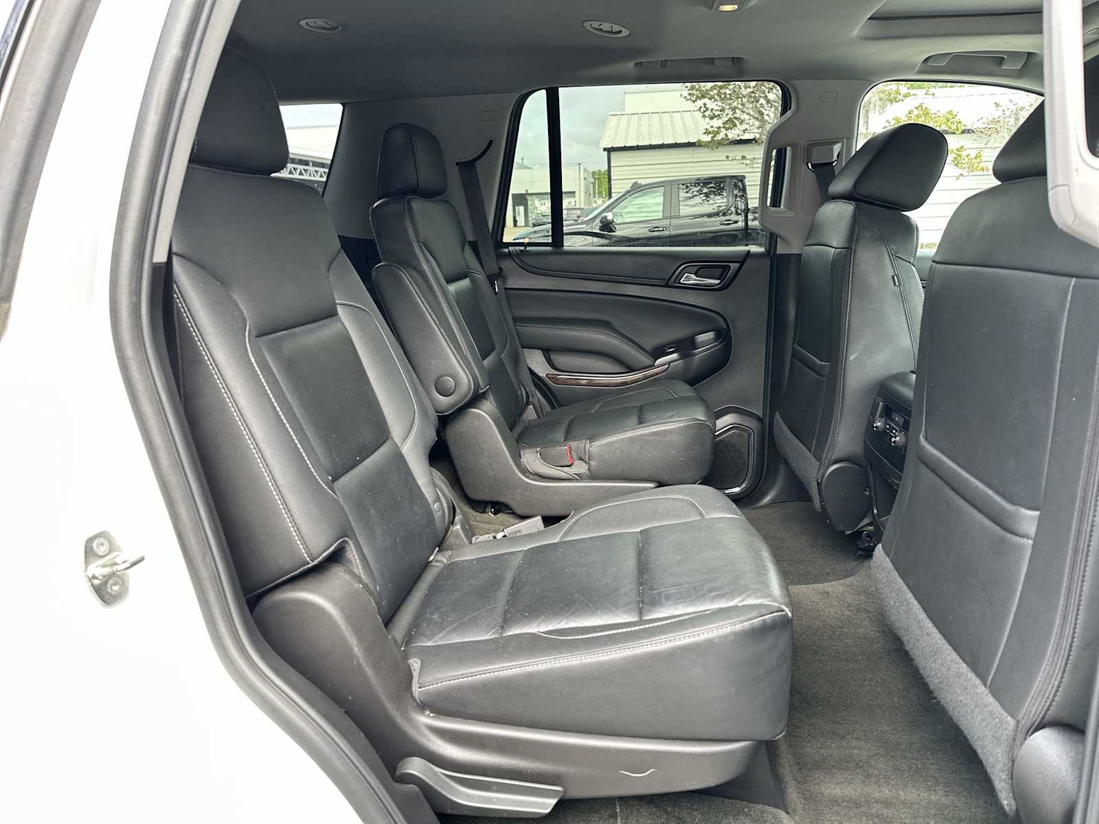 Thumbnail: 2018 Chevrolet Tahoe - 19