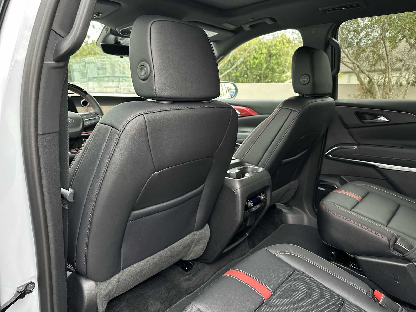 Thumbnail: 2026 Chevrolet Traverse - 16