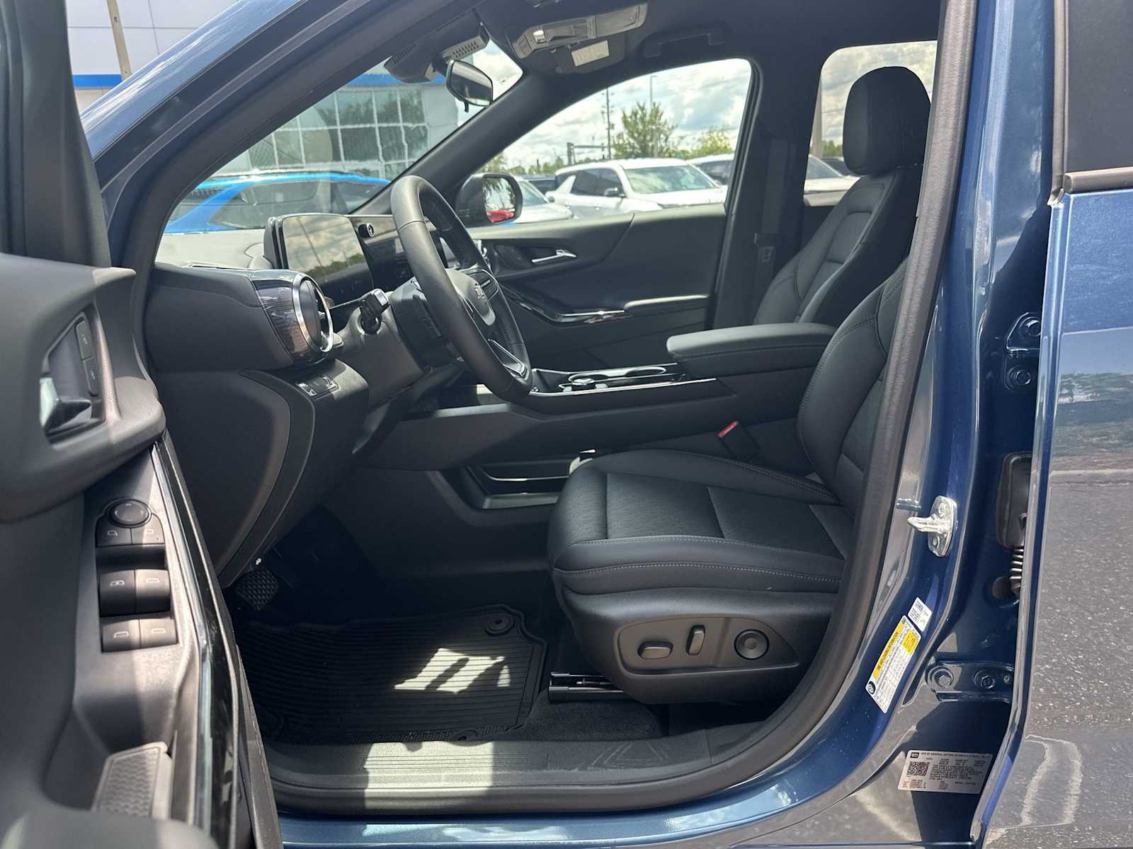 Thumbnail: 2026 Chevrolet Equinox - 16