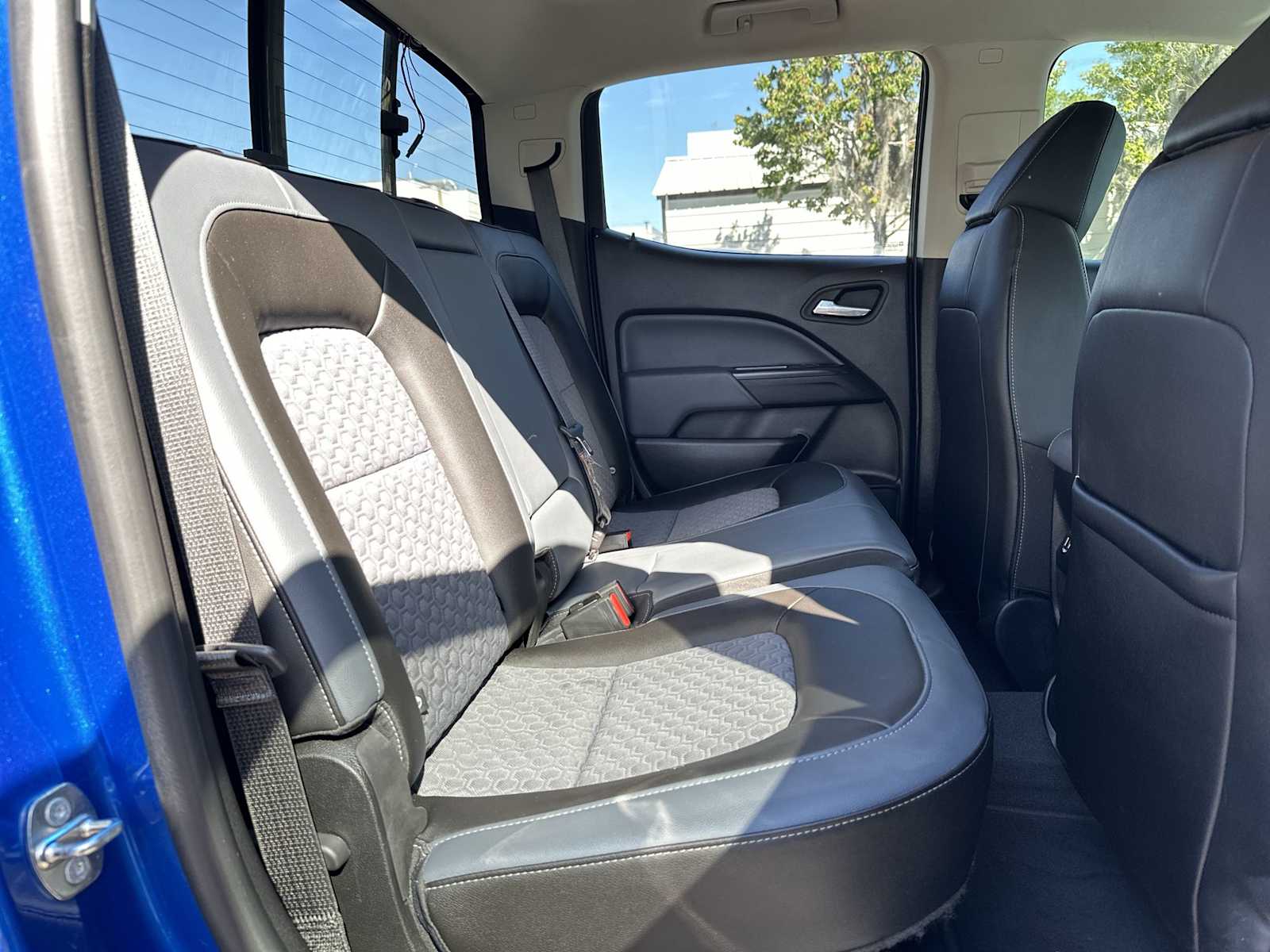 Thumbnail: 2019 Chevrolet Colorado - 18