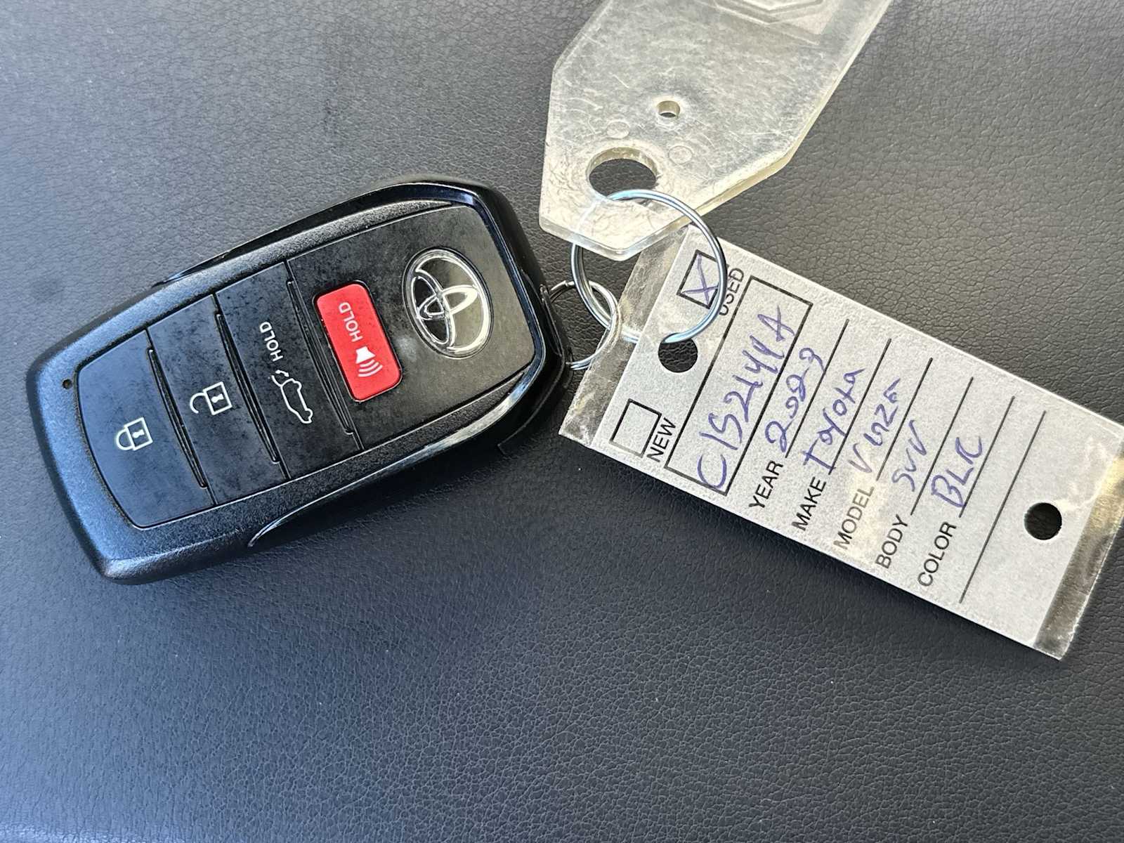 Thumbnail: 2023 Toyota Venza - 27