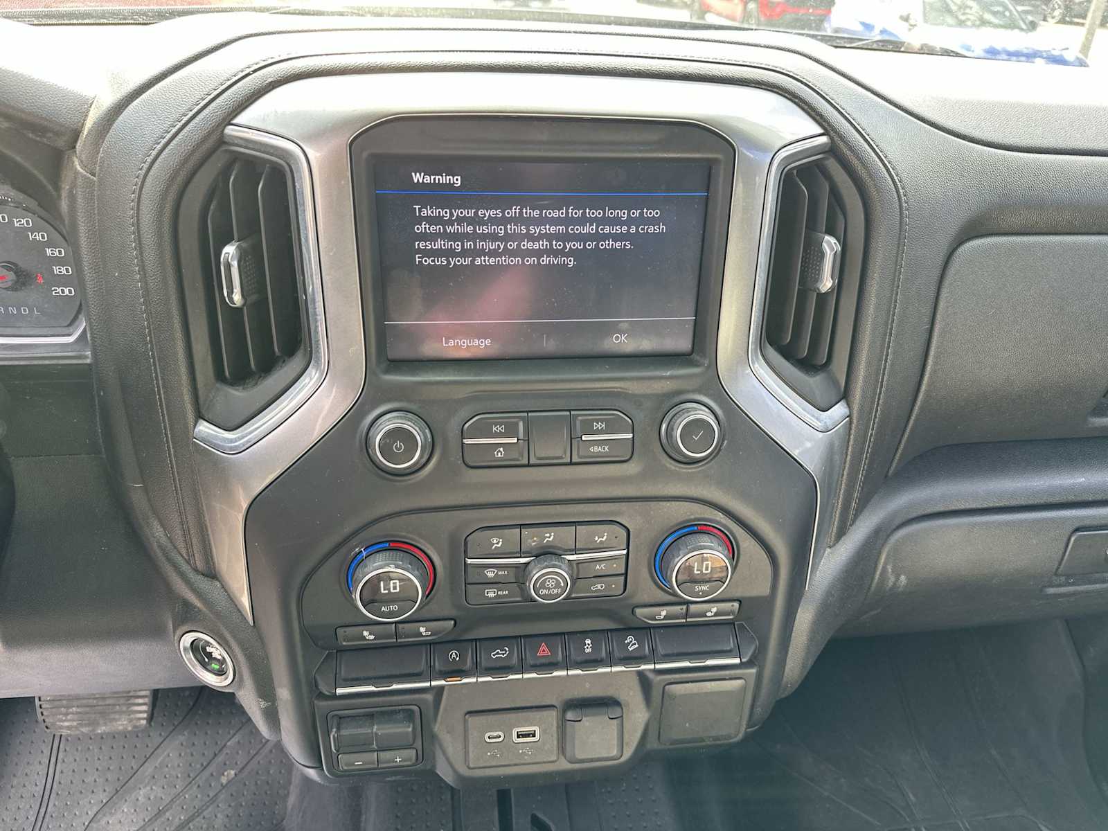 Thumbnail: 2019 Chevrolet Silverado 1500 - 21