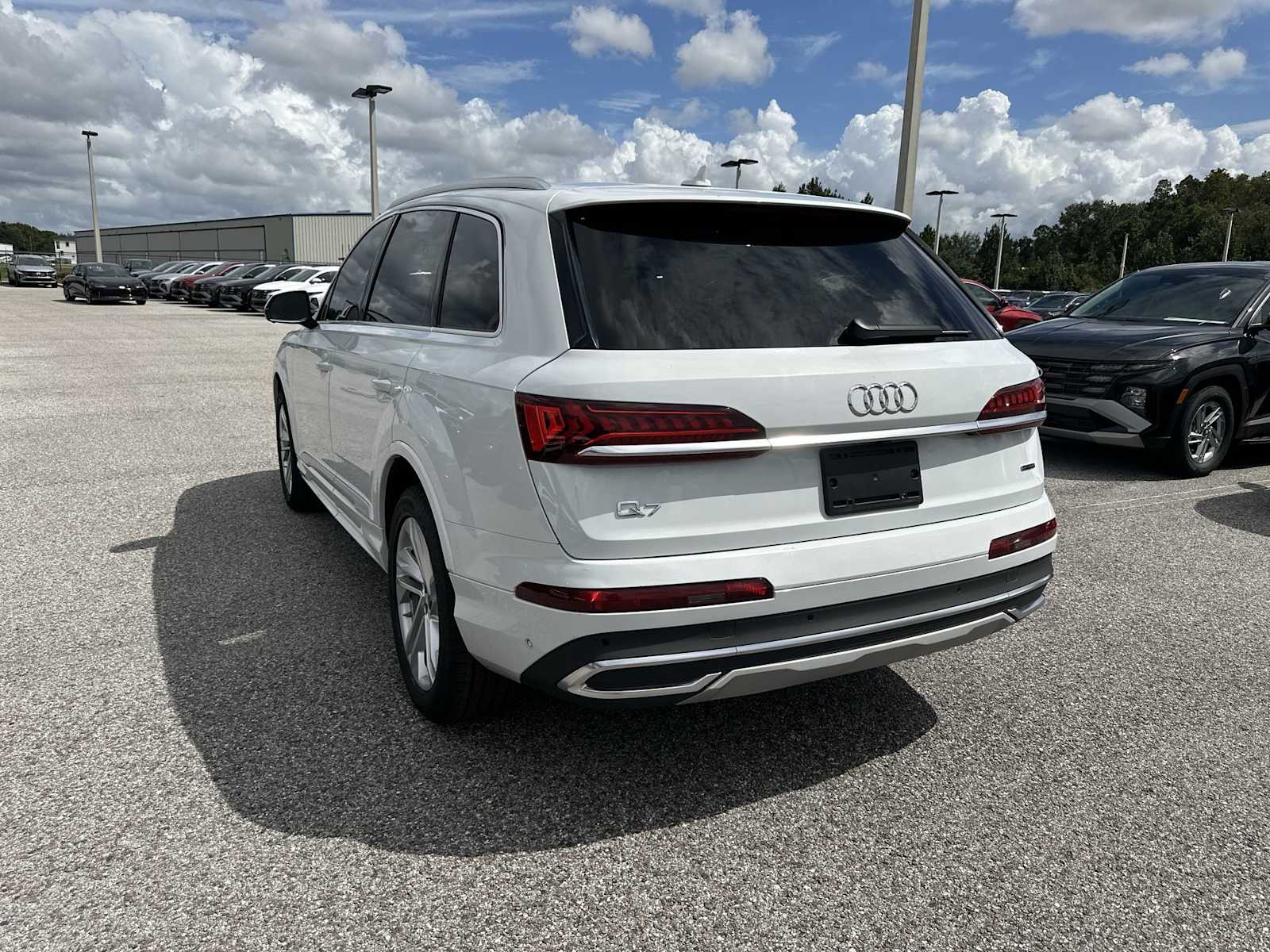 Thumbnail: 2024 Audi Q7 - 4