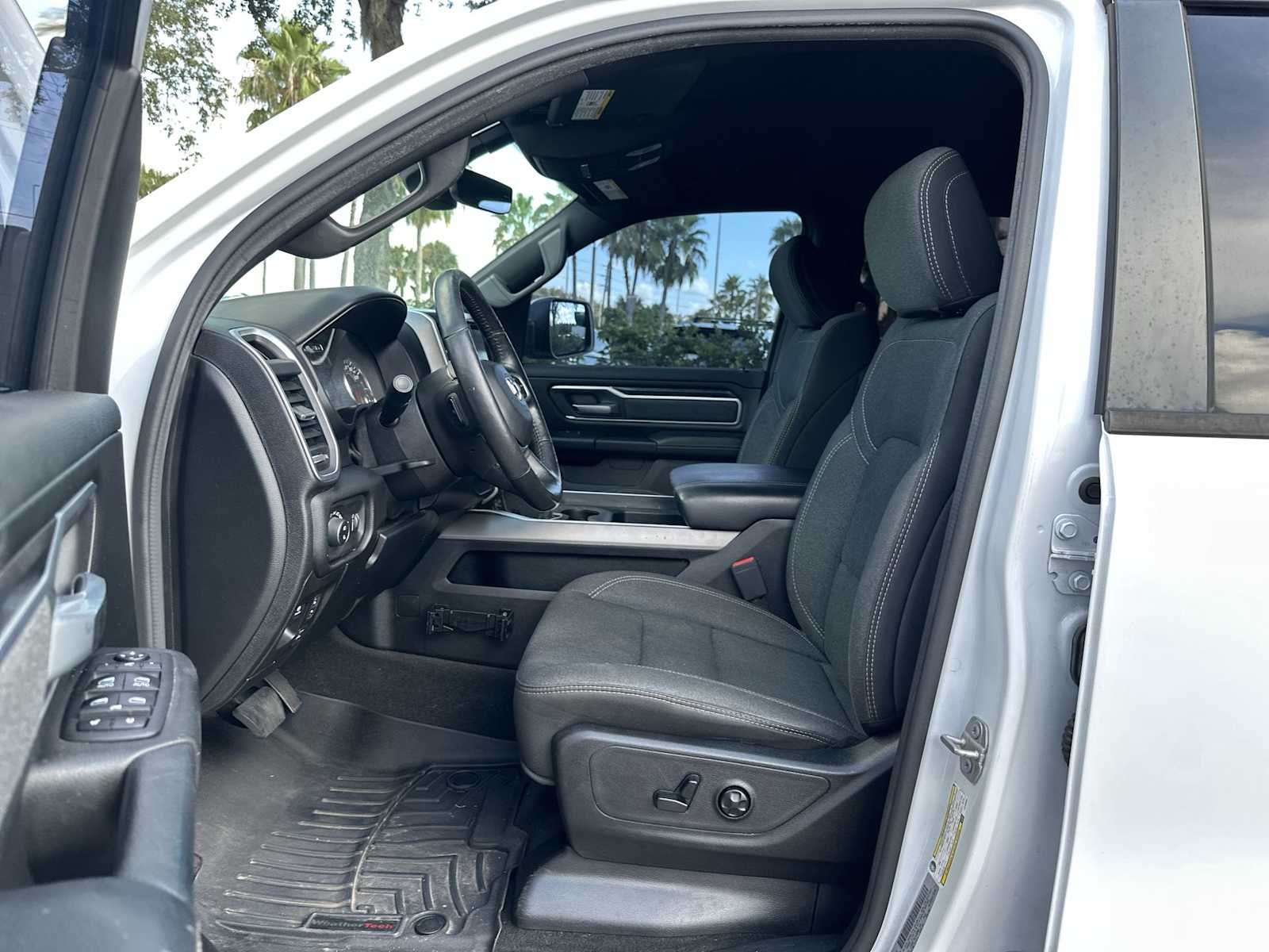 Thumbnail: 2020 RAM 1500 - 2