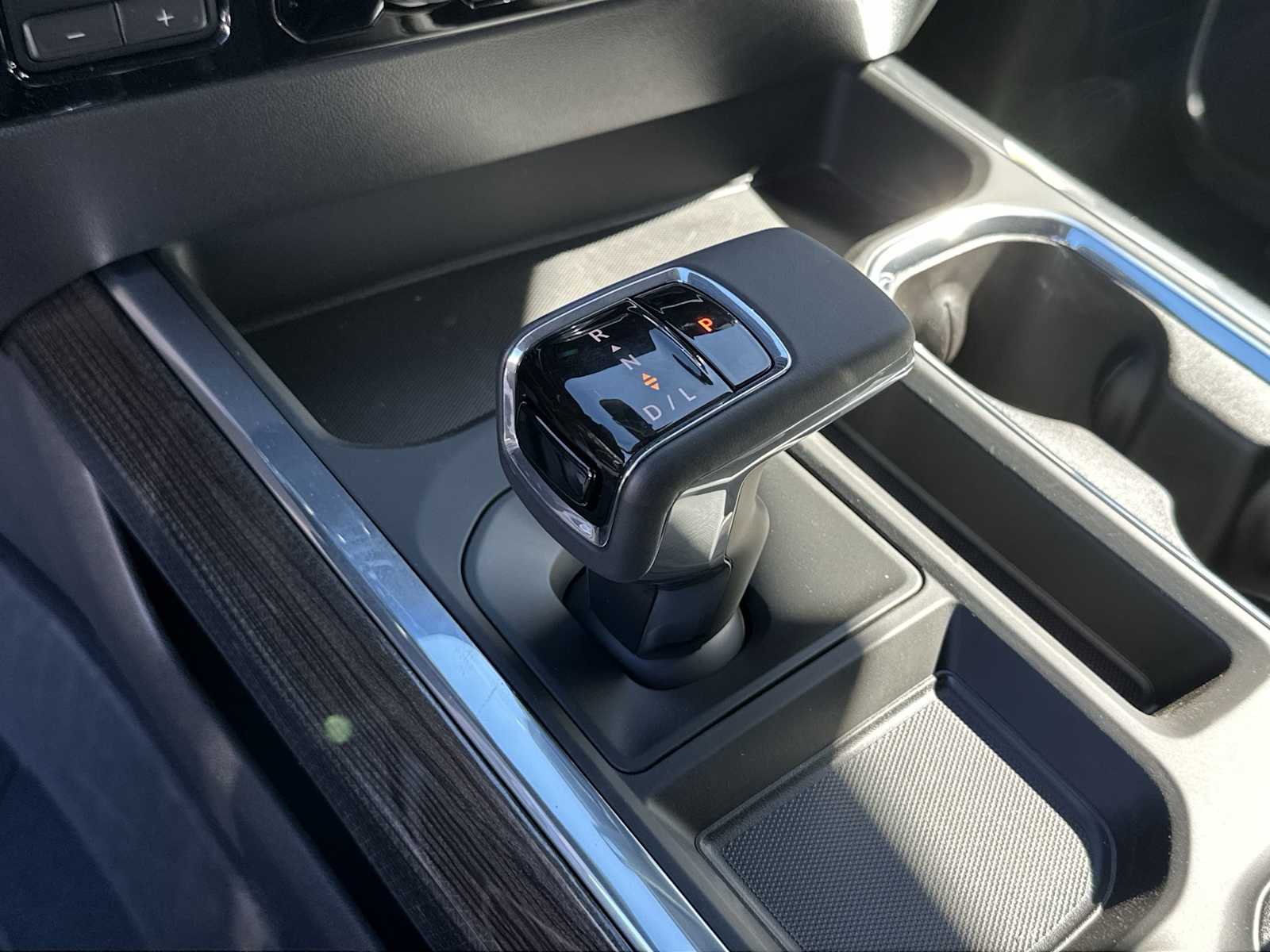 Thumbnail: 2026 Chevrolet Silverado 1500 - 23