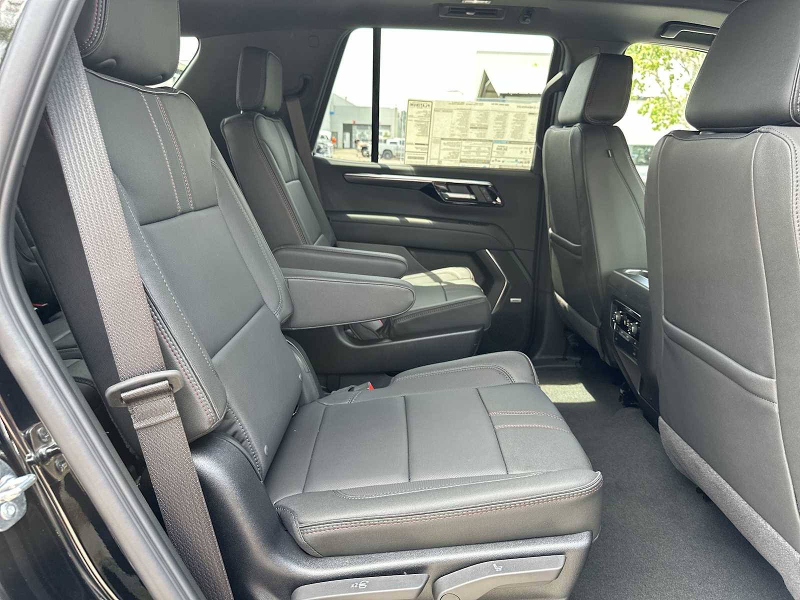 Thumbnail: 2026 Chevrolet Tahoe - 19