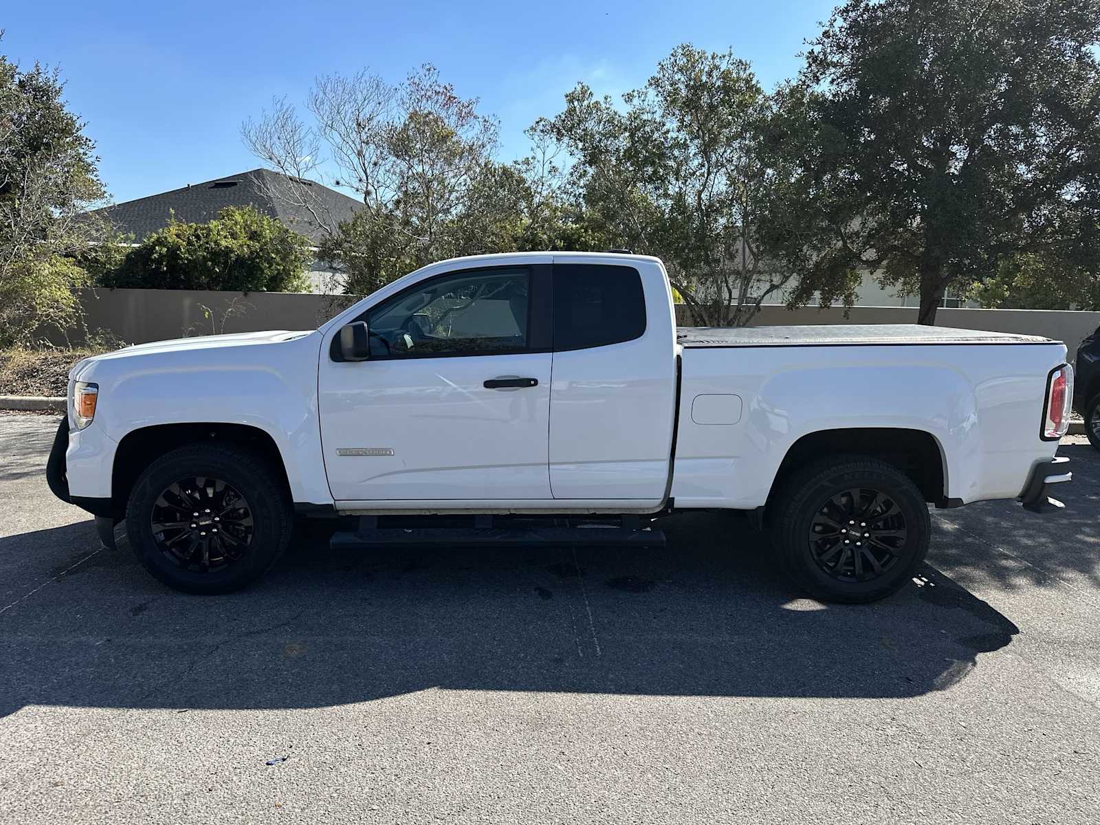 Thumbnail: 2021 GMC Canyon - 3