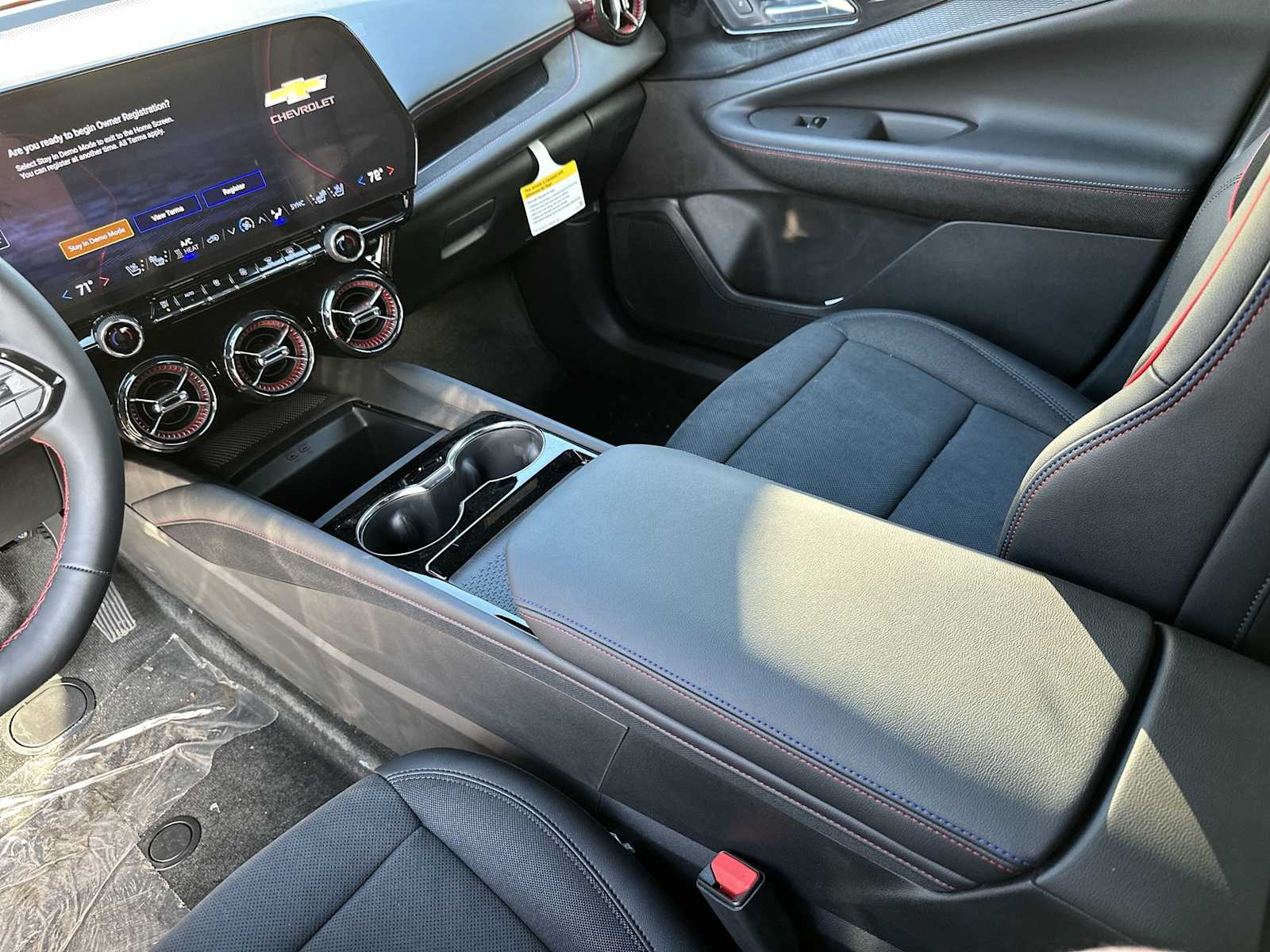 Thumbnail: 2026 Chevrolet Blazer EV - 21