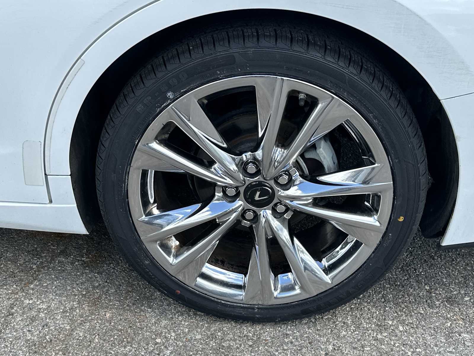 Thumbnail: 2019 Lexus ES - 12