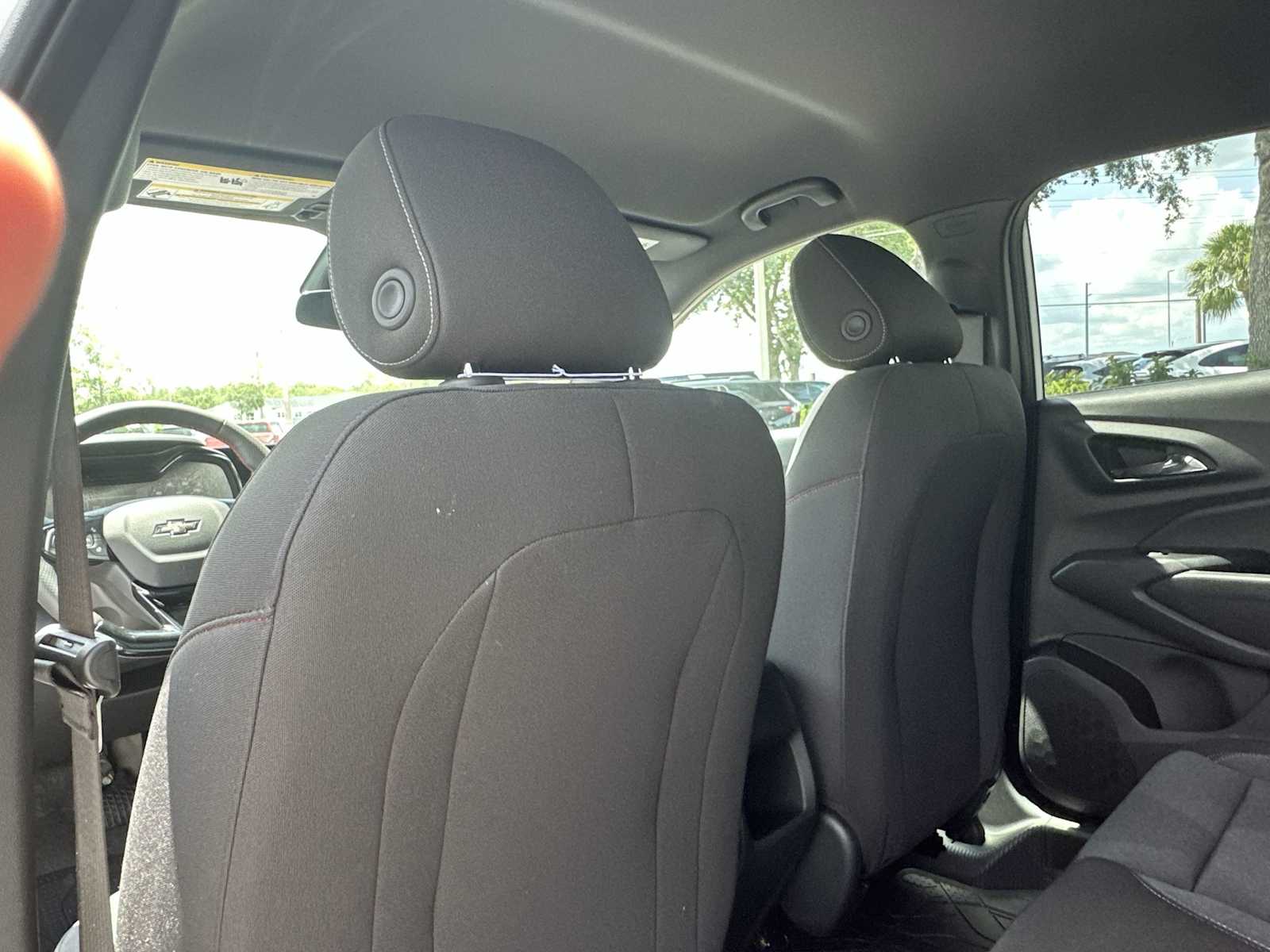 2025 Chevrolet Trax RS 13