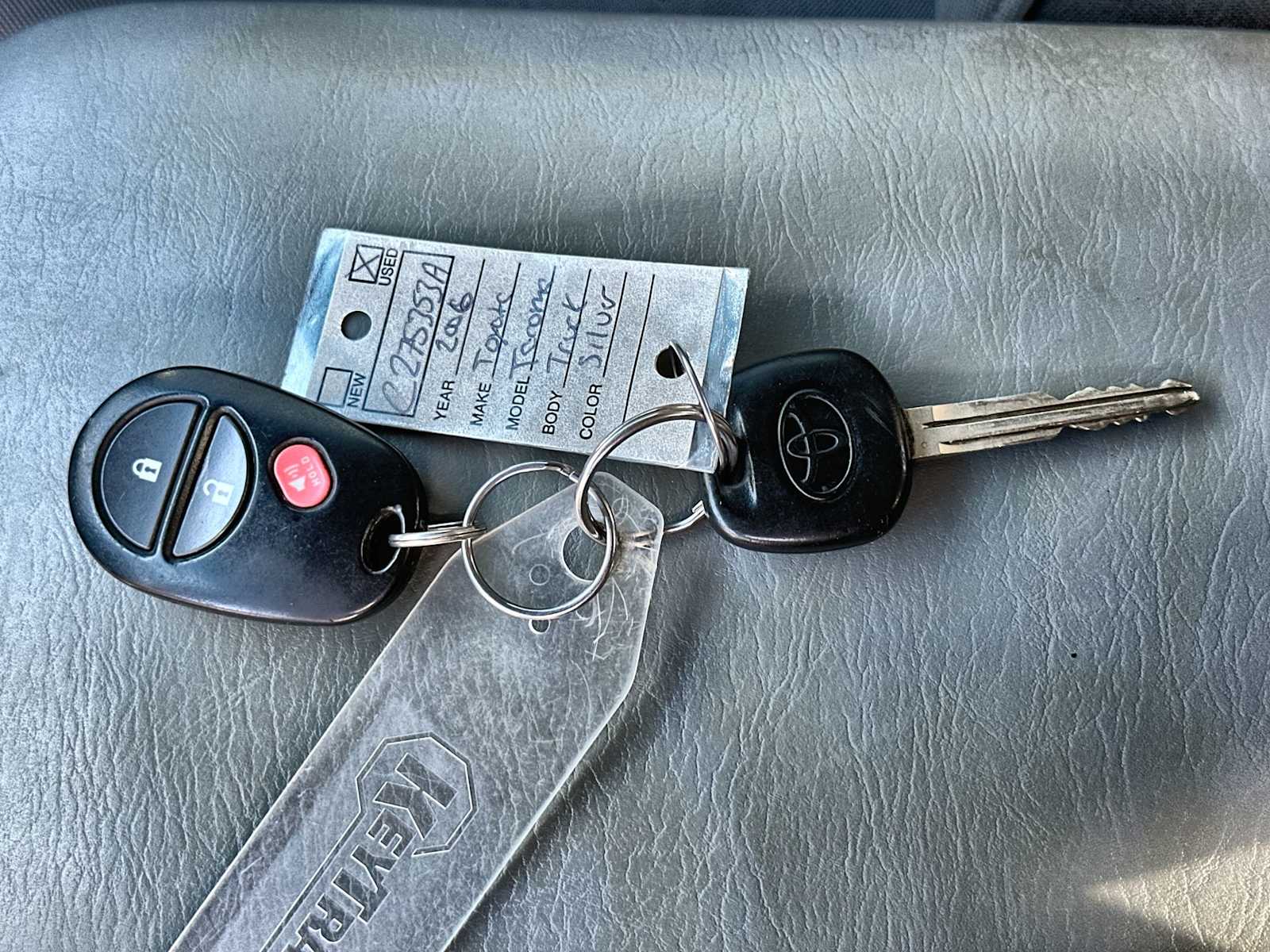 Thumbnail: 2006 Toyota Tacoma - 26